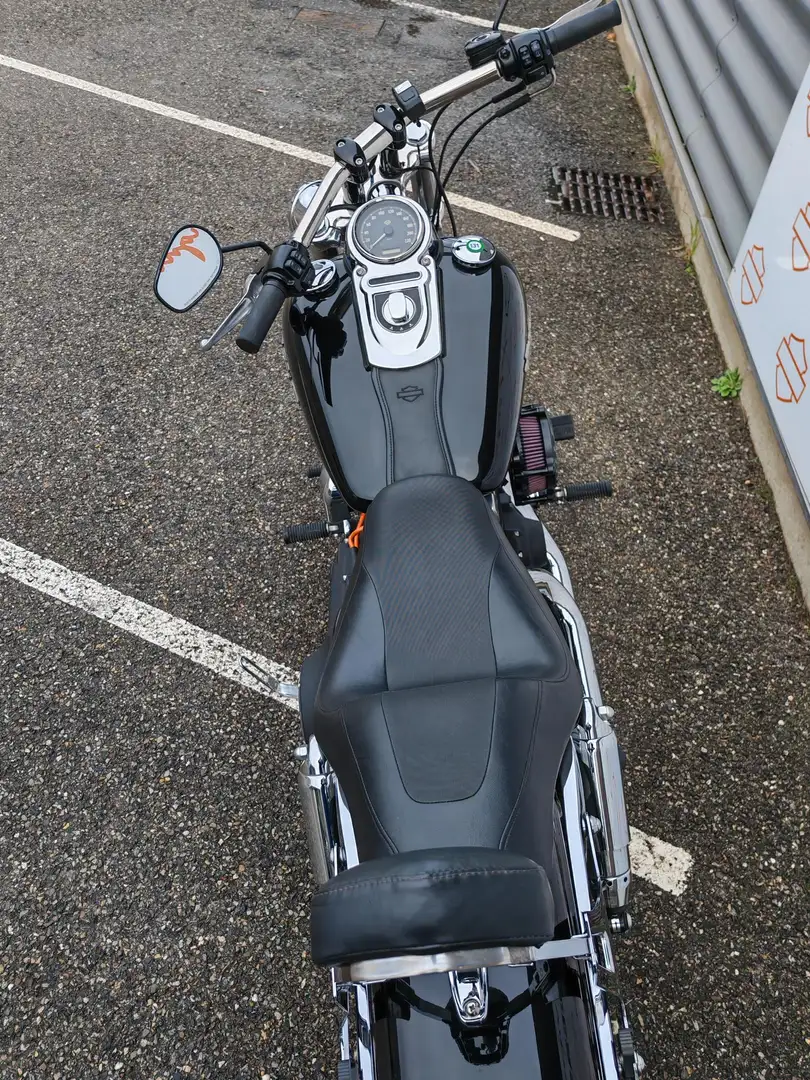 Harley-Davidson Dyna Fat Bob Negro - 2