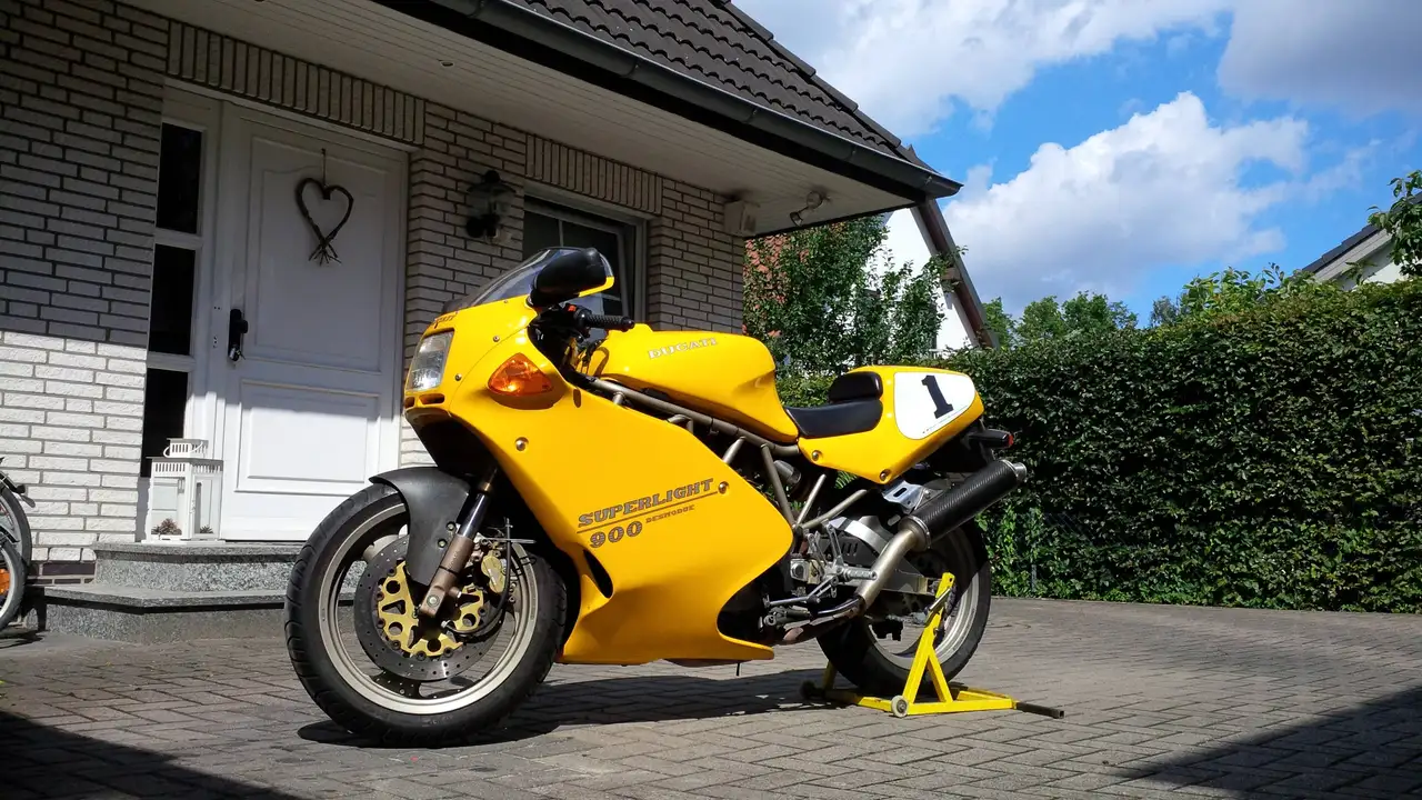 Ducati 900 SL