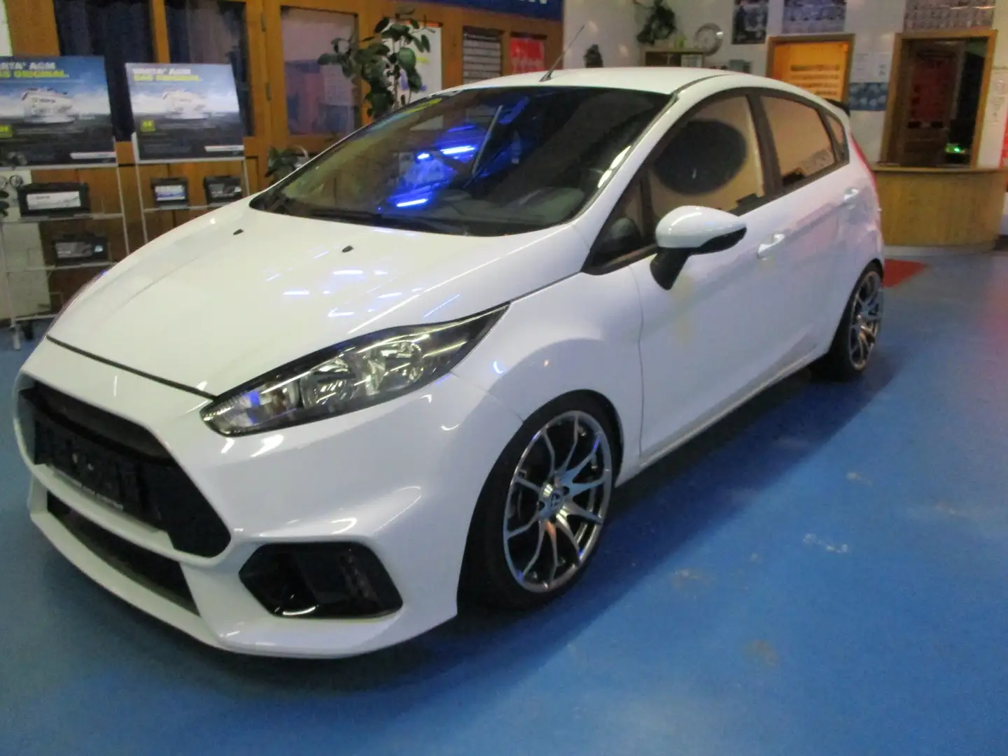 Ford Fiesta Fiesta 5-Türer 1.0 EcoBoost ST Sport - 1