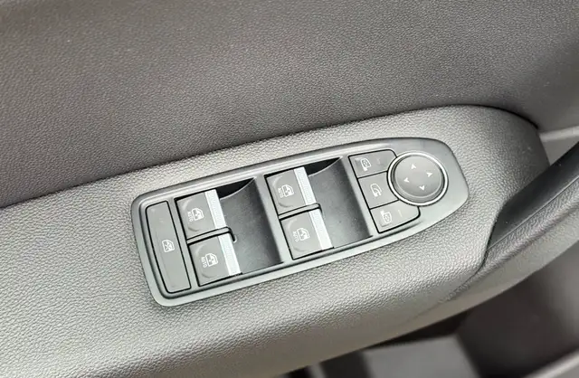 Renault Captur view 13