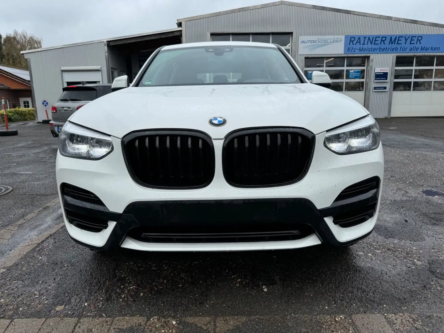 BMW X3 xDrive 25 d Advantage/Panorama/AHK/Standheiz Wit - 2