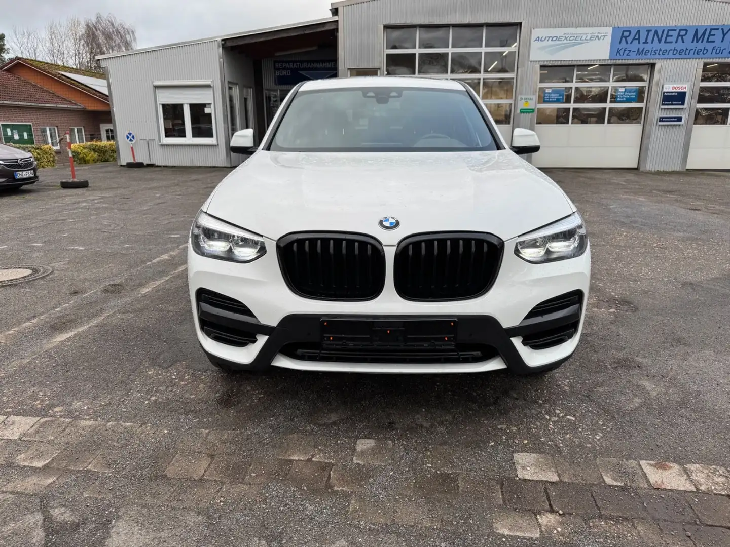 BMW X3 xDrive 25 d Advantage/Panorama/AHK/Standheiz Blanco - 2