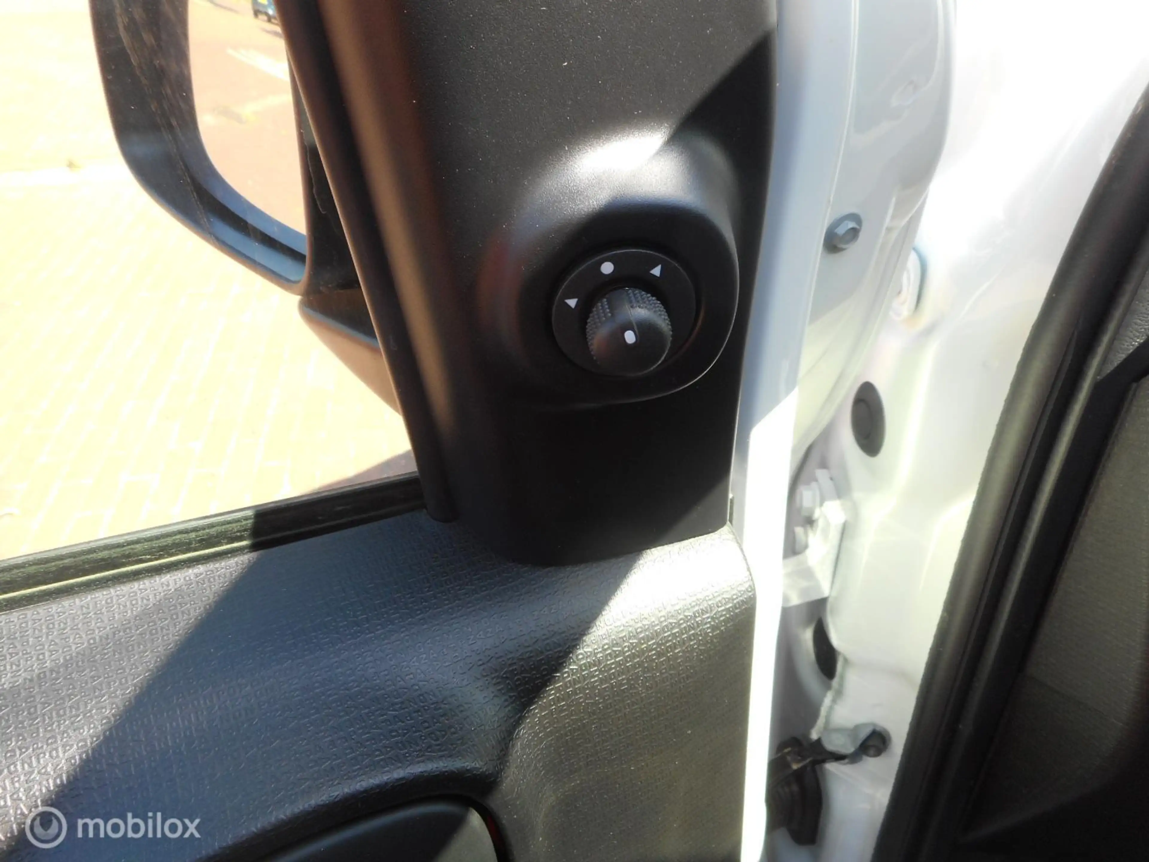 Fiat Pandina 1.0 Hybrid 70 Cross — photo 11