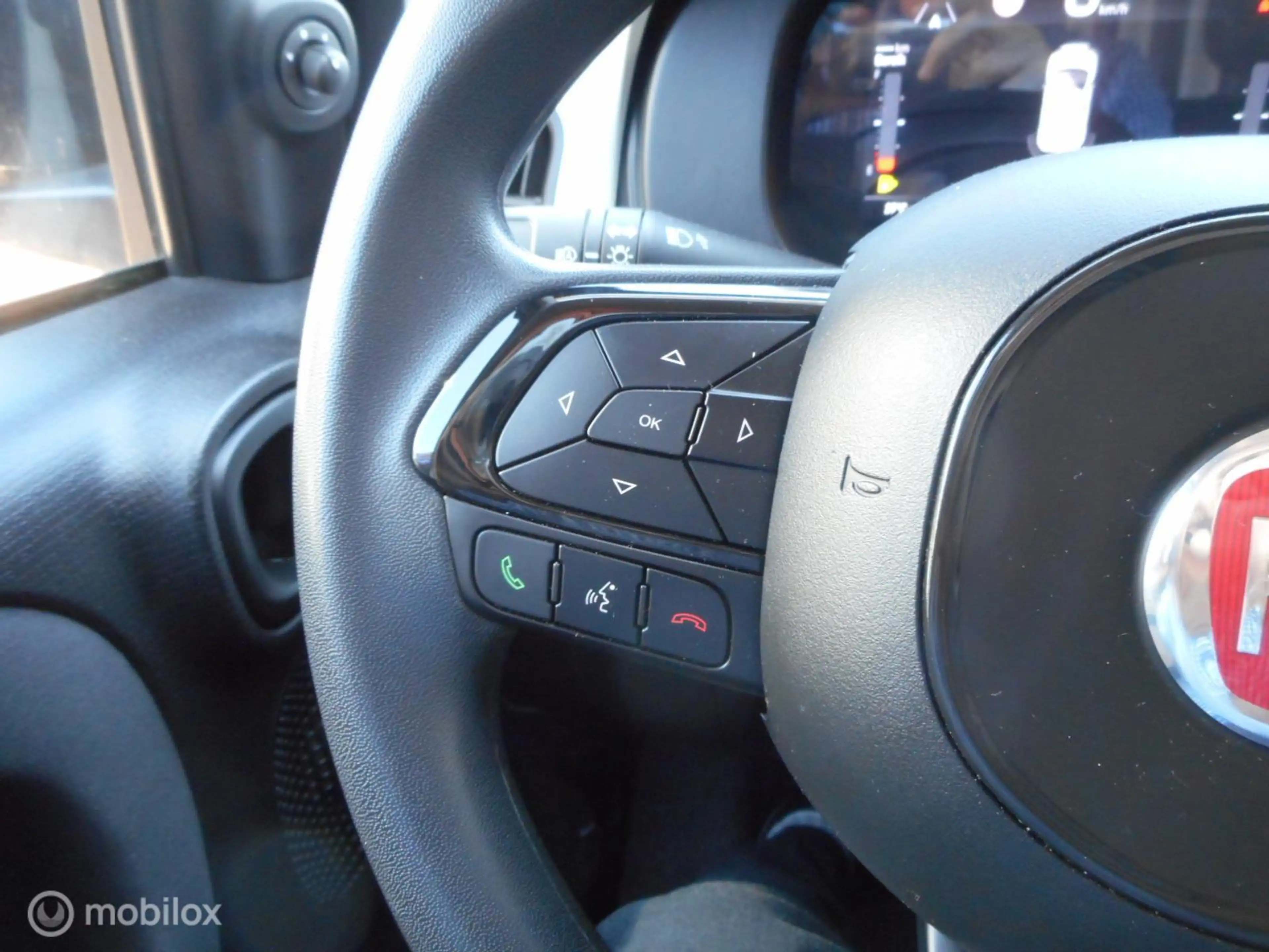 Fiat Pandina 1.0 Hybrid 70 Cross — photo 12