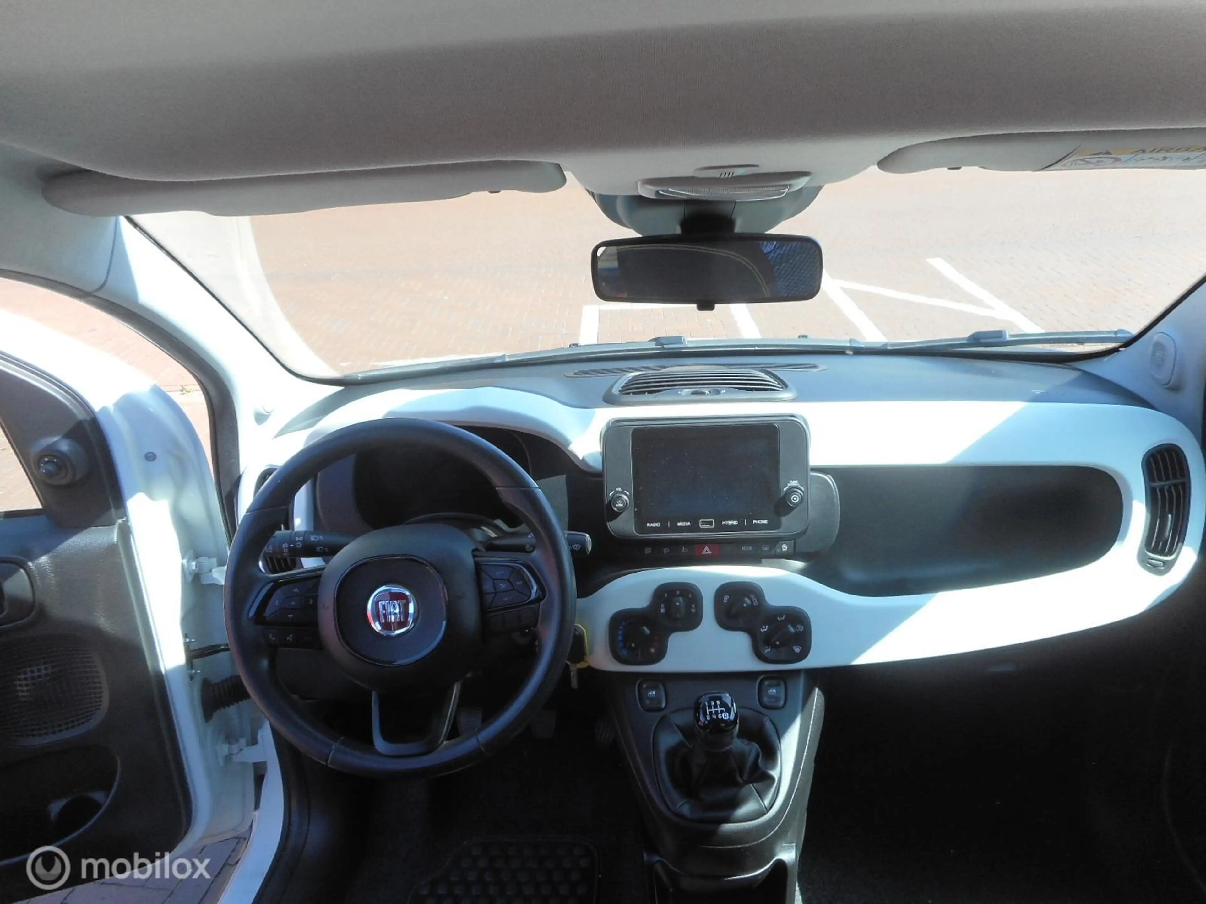 Fiat Pandina 1.0 Hybrid 70 Cross — photo 7