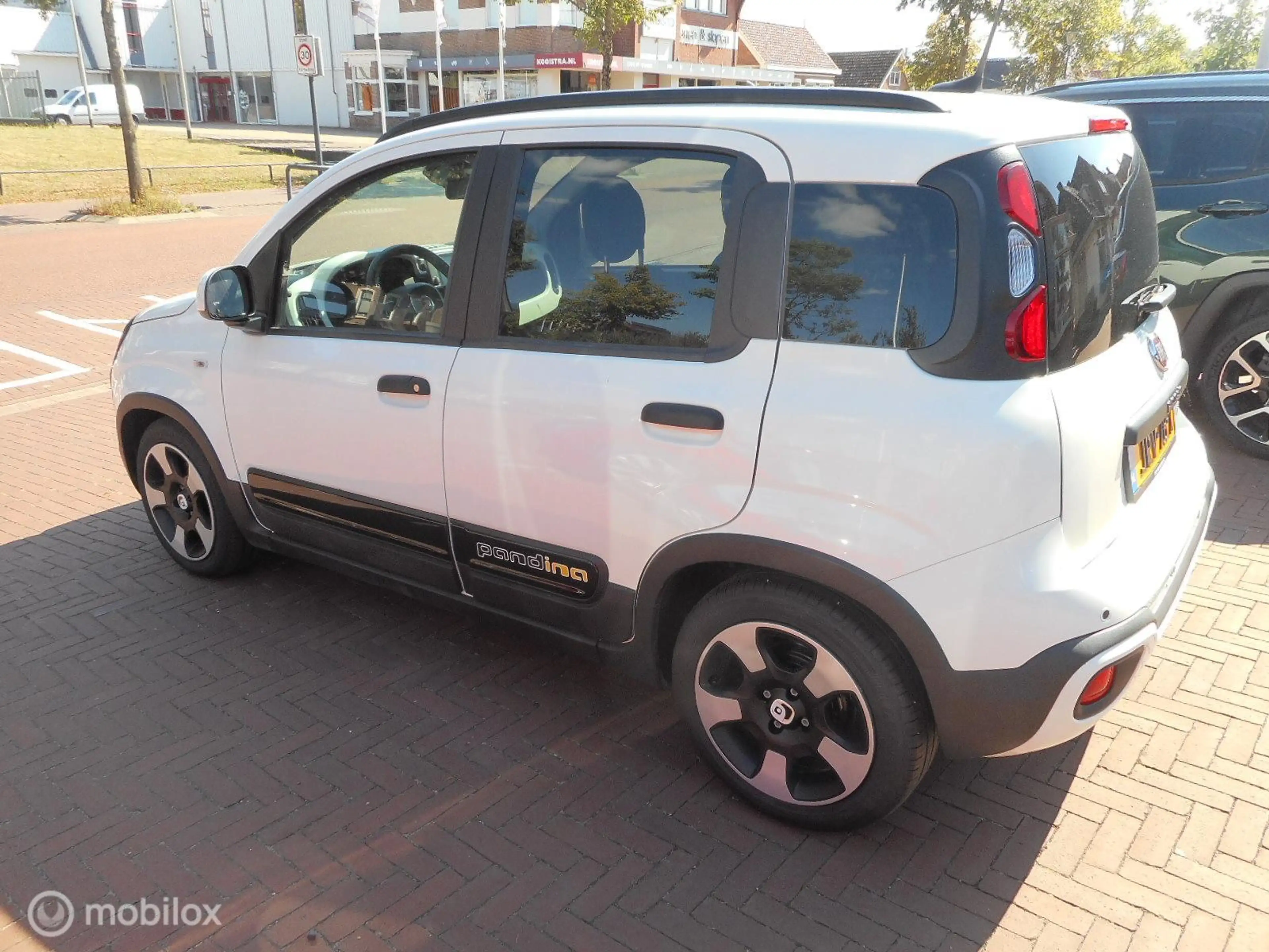 Fiat Pandina 1.0 Hybrid 70 Cross — photo 4
