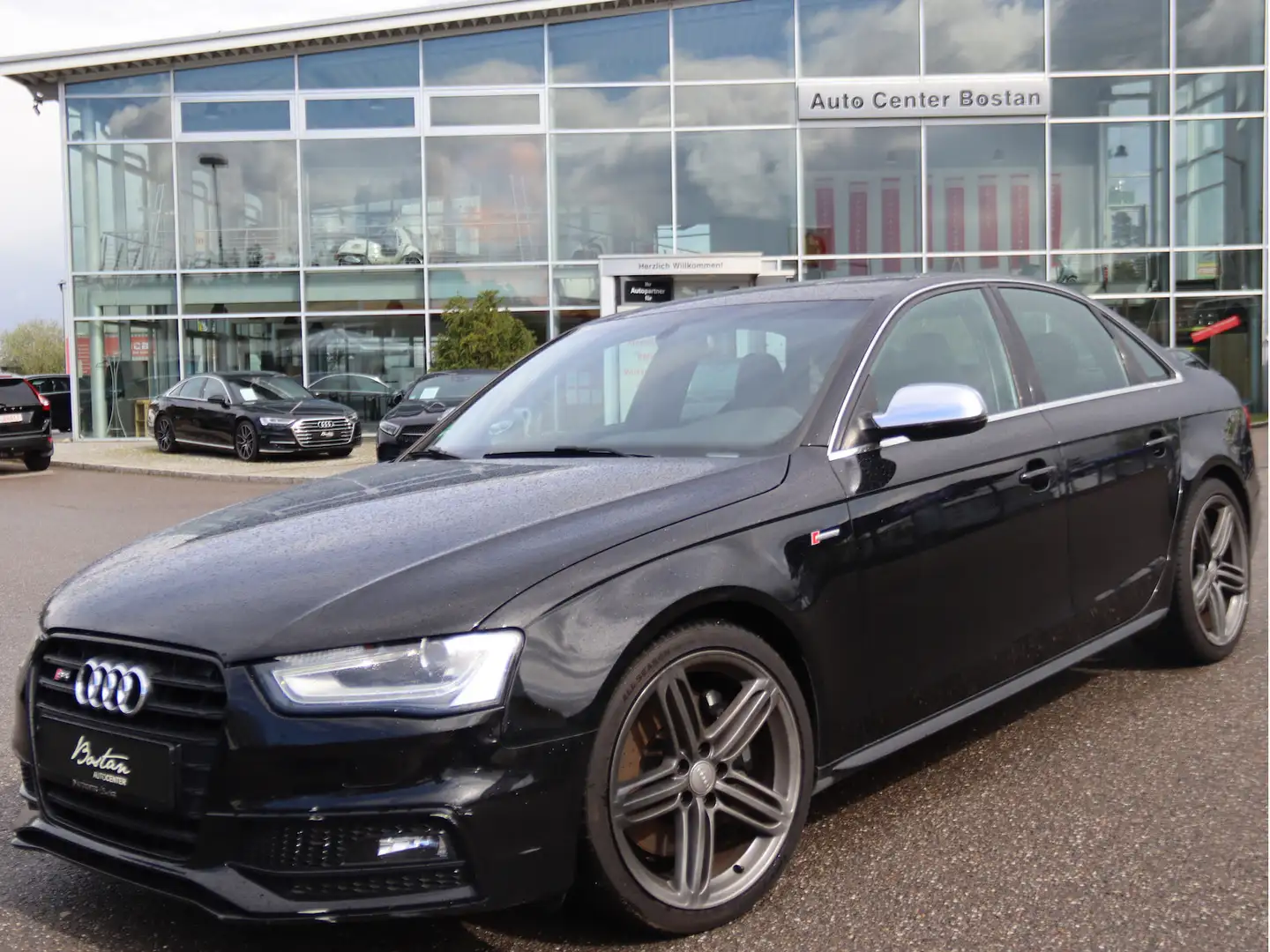 Audi S4 3.0 TFSI V6/KAMERA/LEDER-ALCANTARA/NAVIGATION Schwarz - 2