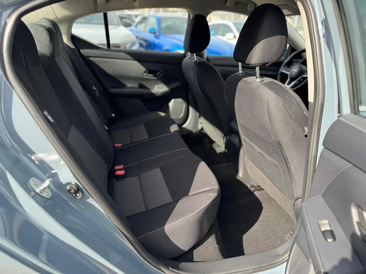 Nissan Sentra снимка Nissan Sentra