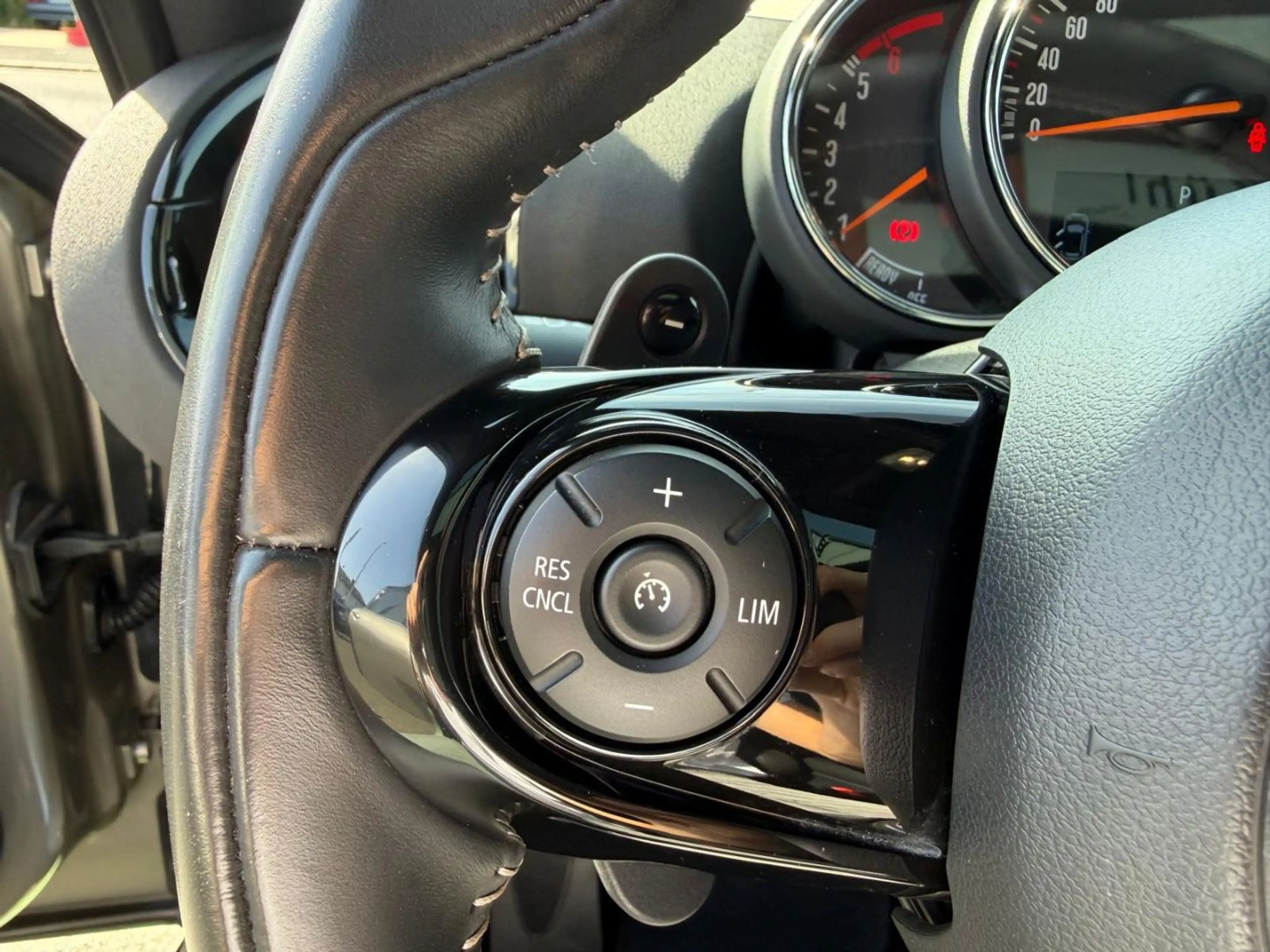 MINI Cooper Clubman MINI COOPER CLUBMAN 2.0SD AT — photo 9