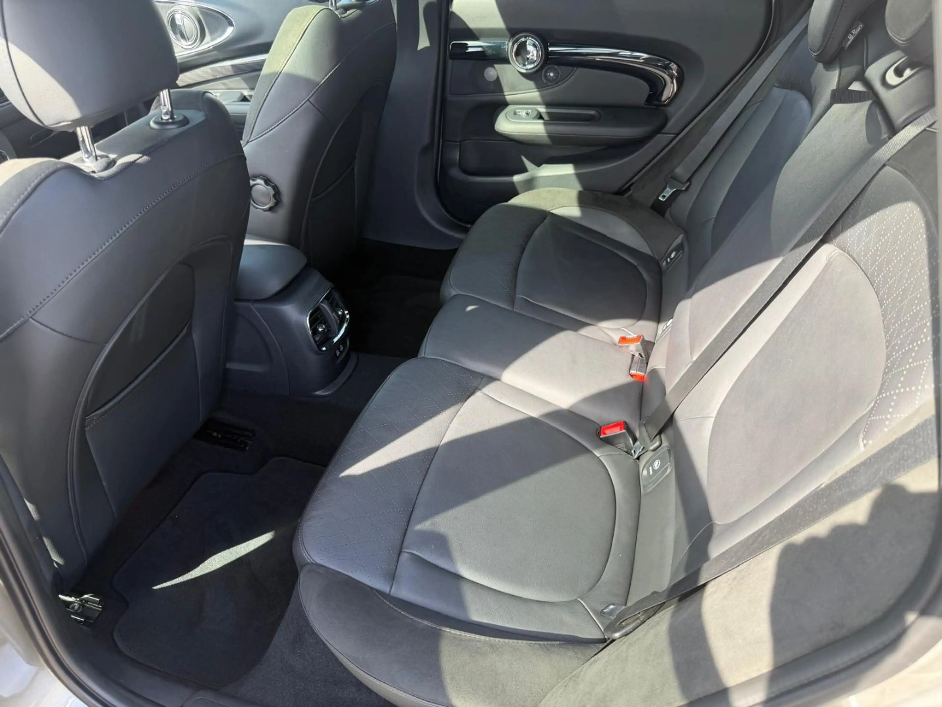 MINI Cooper Clubman MINI COOPER CLUBMAN 2.0SD AT — photo 13