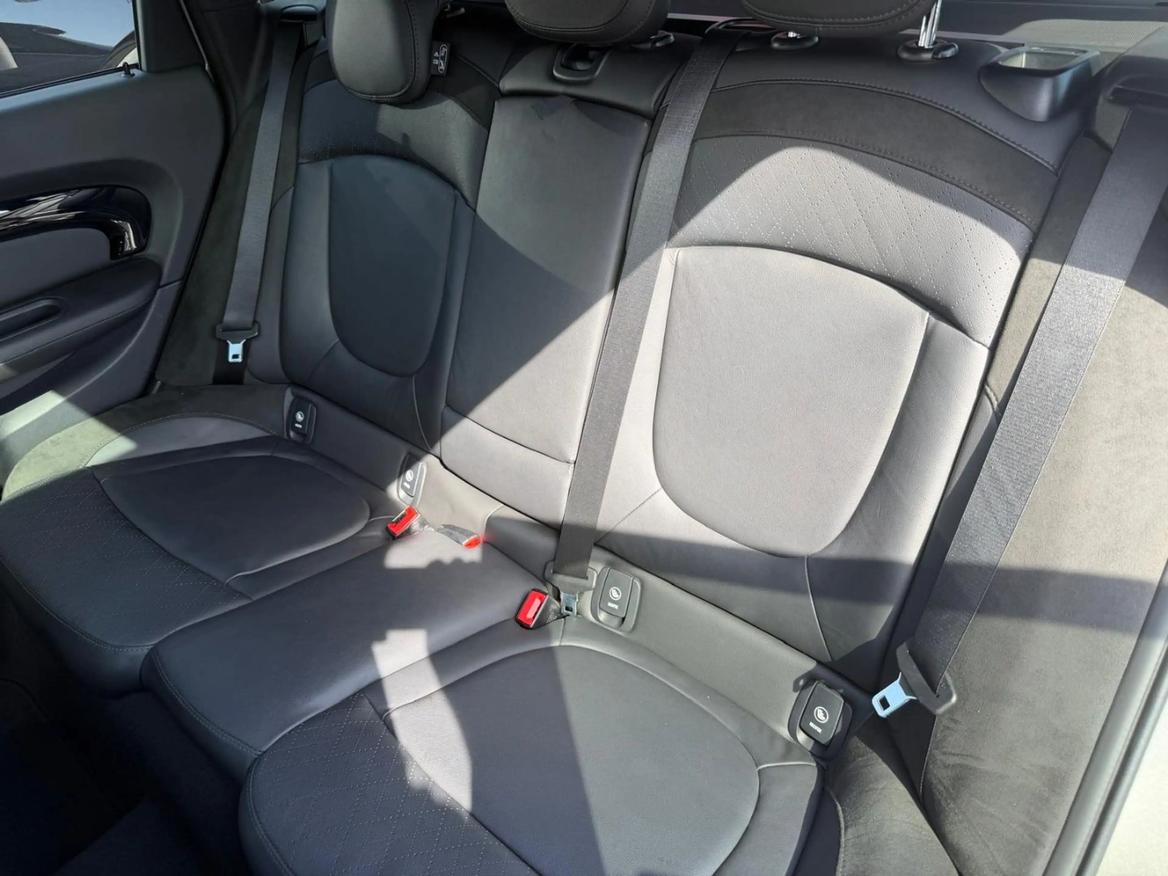 MINI Cooper Clubman MINI COOPER CLUBMAN 2.0SD AT — photo 14