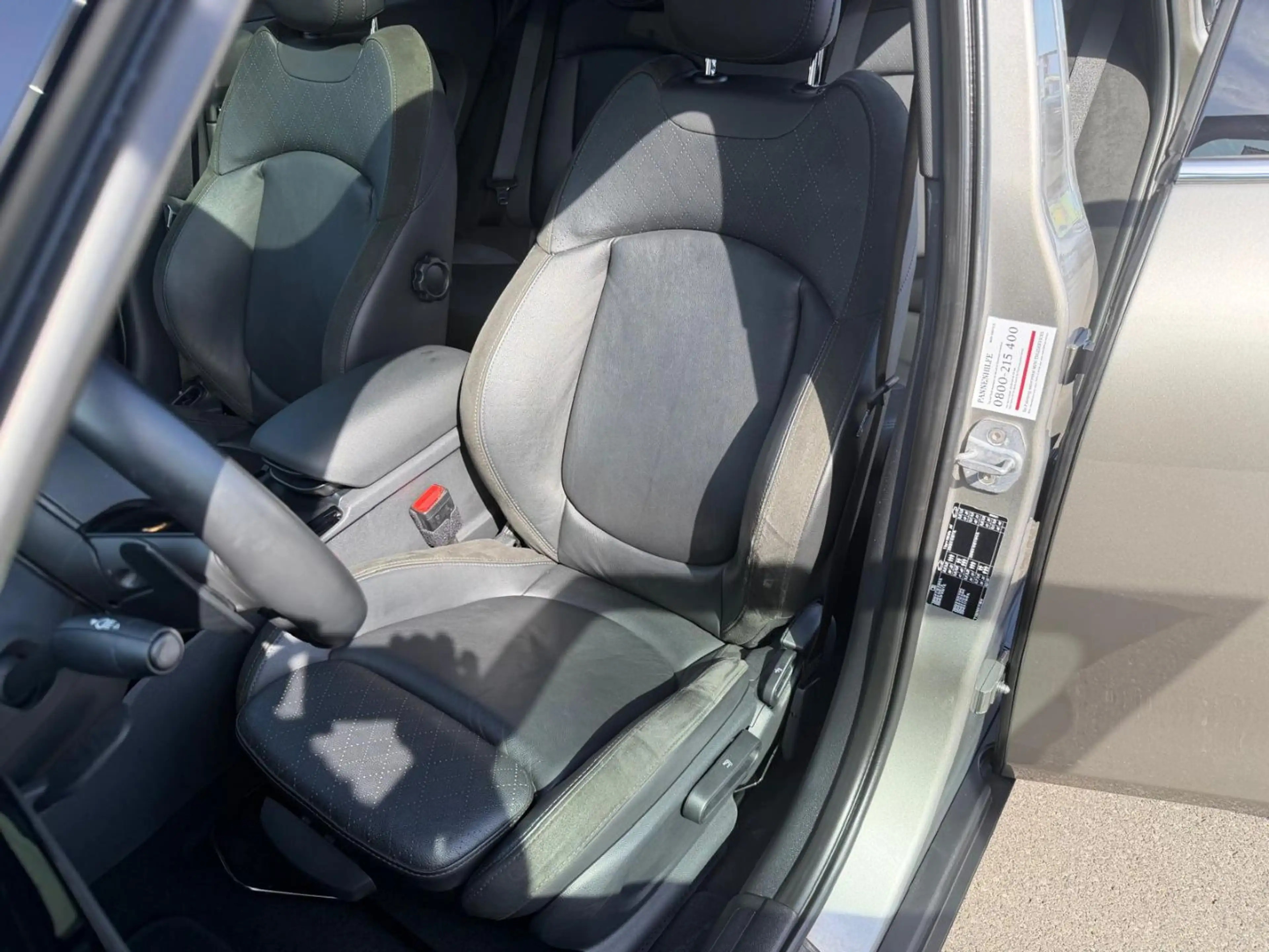 MINI Cooper Clubman MINI COOPER CLUBMAN 2.0SD AT — photo 12