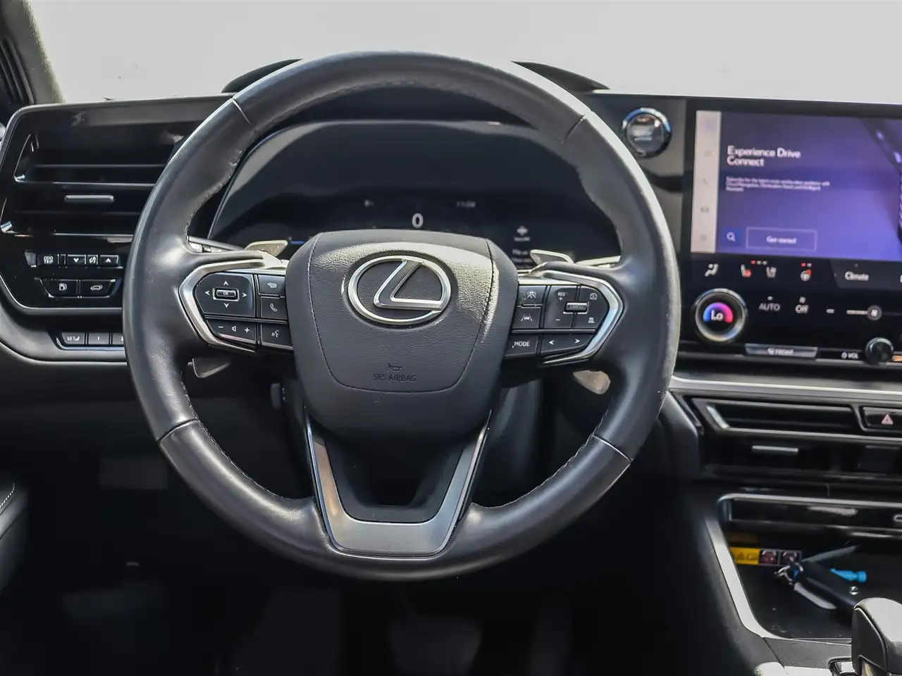 Lexus TX снимка Lexus TX