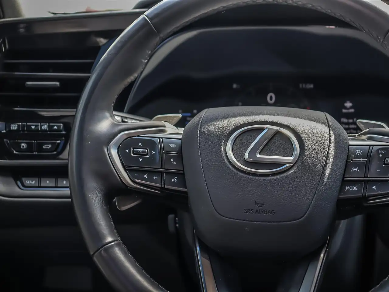 Lexus TX снимка Lexus TX