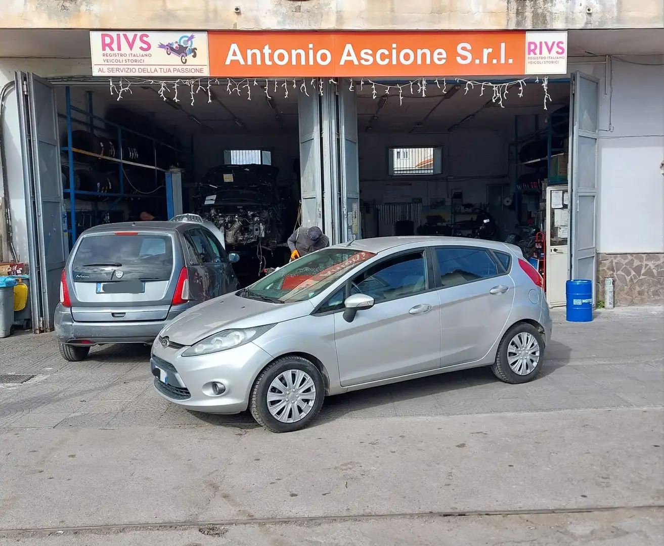 Ford Fiesta Fiesta 5p 1.2 16v + 82cv Grigio - 1