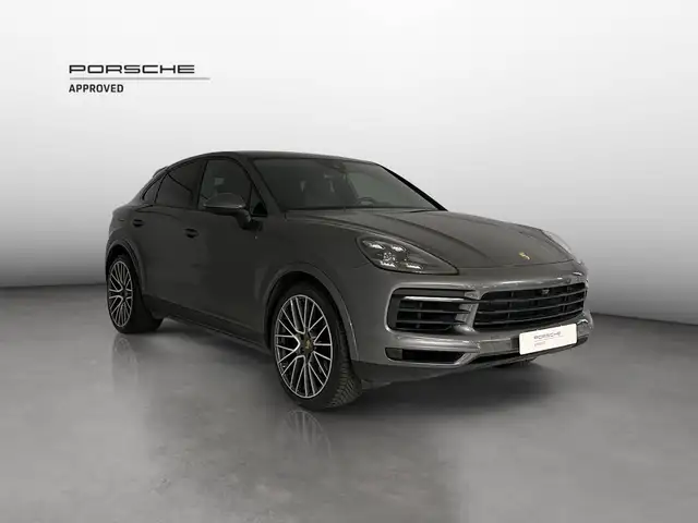 Porsche Cayenne view 7