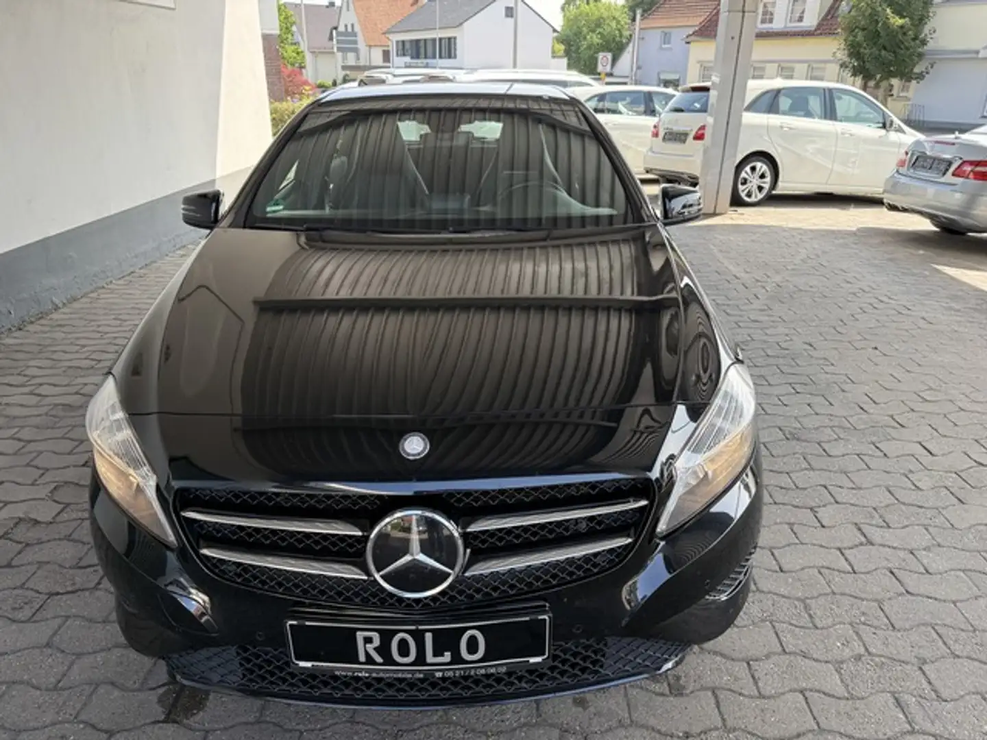 Mercedes-Benz A 180 7G-Urban-BI-Xenon-PDC-Navi-Night-Paket Schwarz - 1