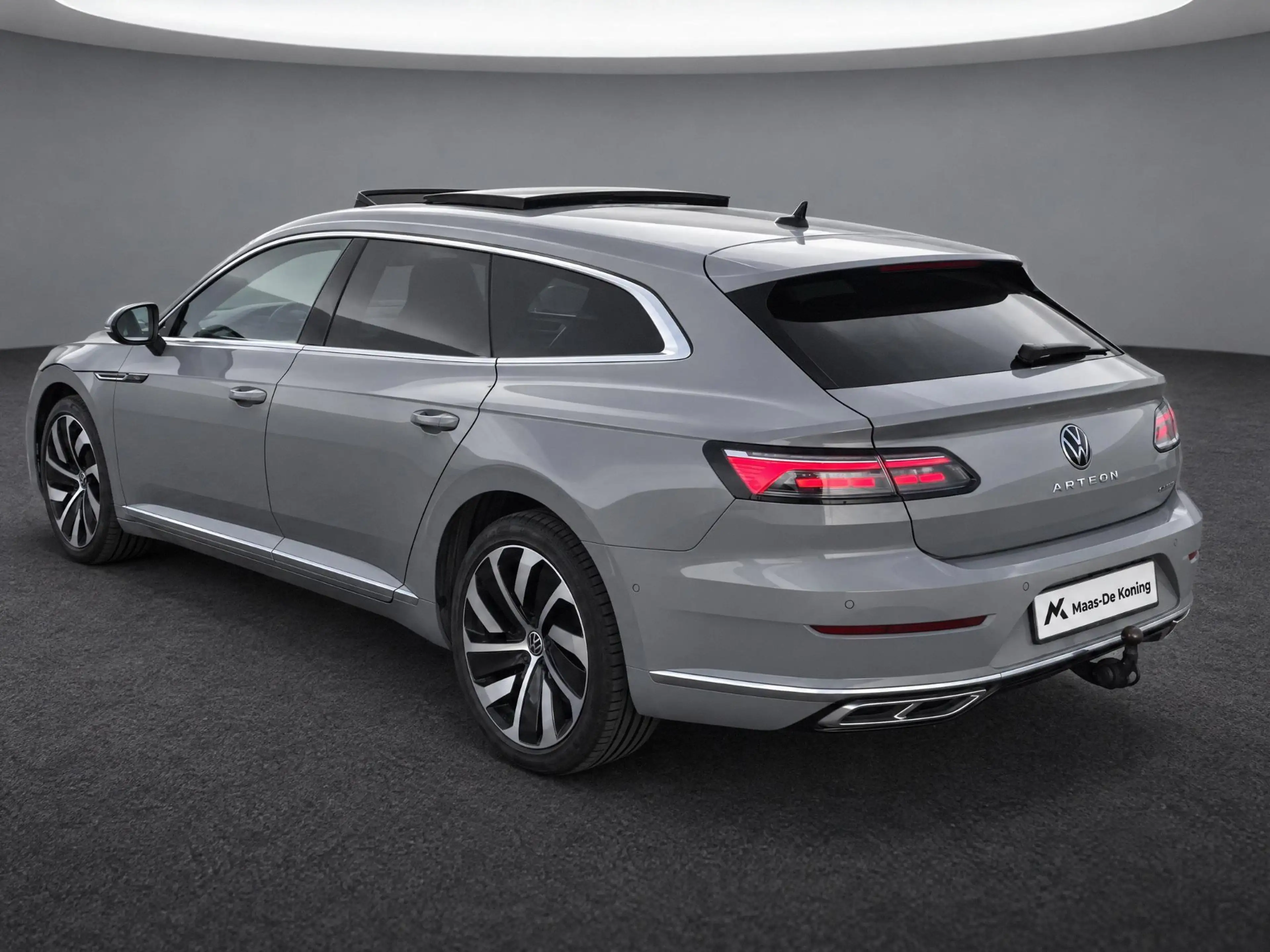 Volkswagen Arteon Shooting Brake 1.4TSIeHybrid 160kW/218PK R-Line · — photo 6
