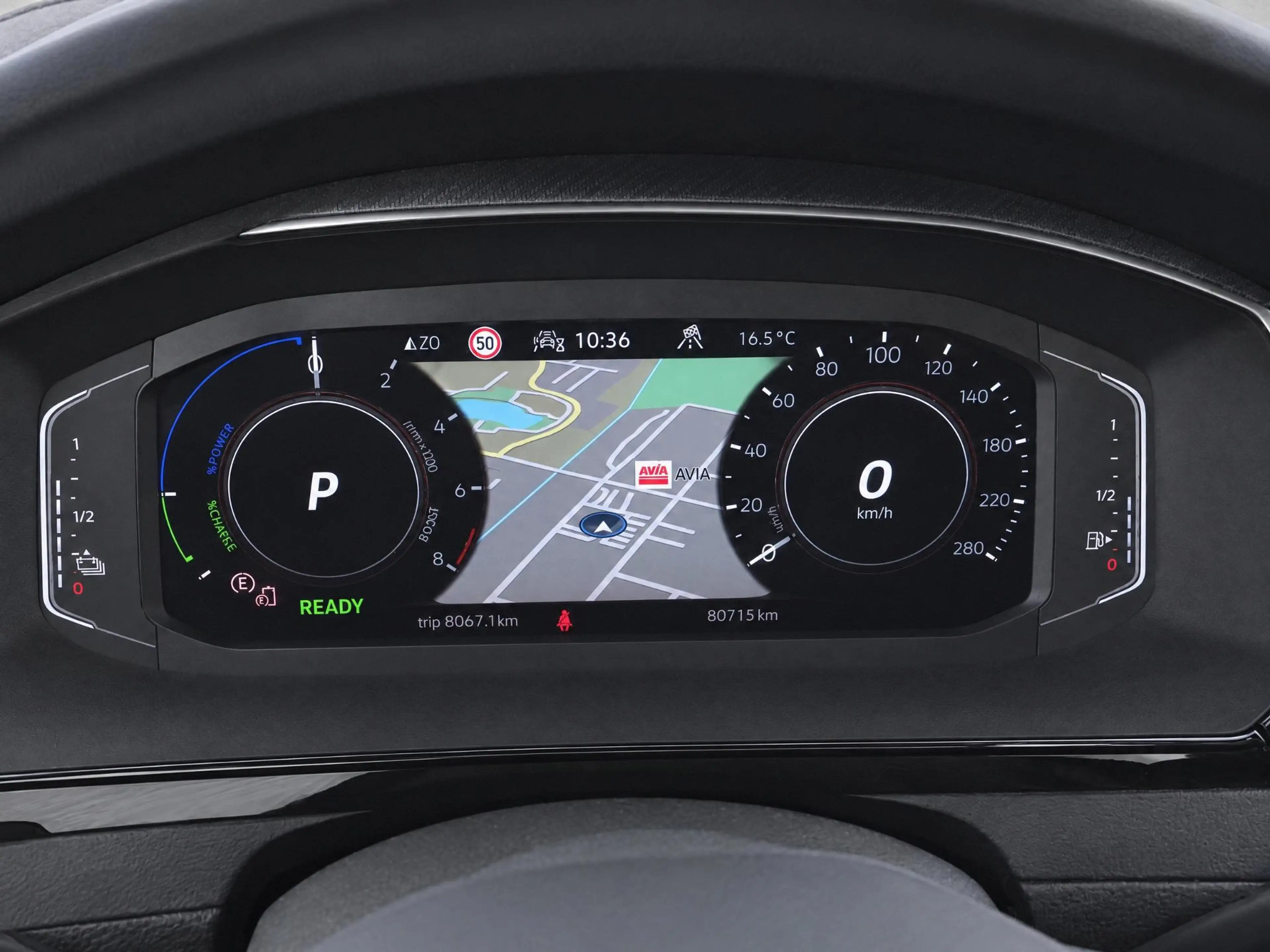 Volkswagen Arteon Shooting Brake 1.4TSIeHybrid 160kW/218PK R-Line · — photo 12