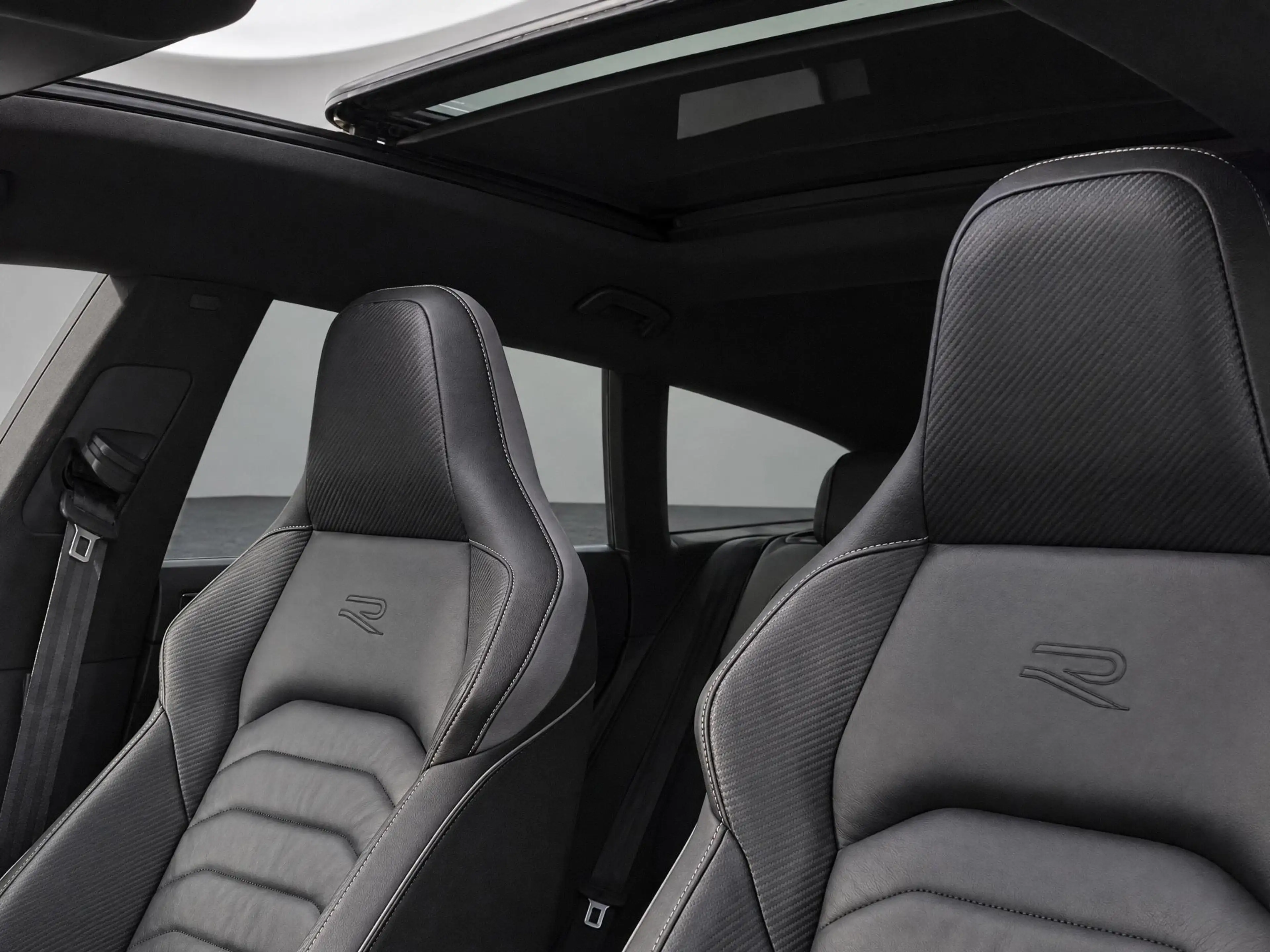 Volkswagen Arteon Shooting Brake 1.4TSIeHybrid 160kW/218PK R-Line · — photo 10