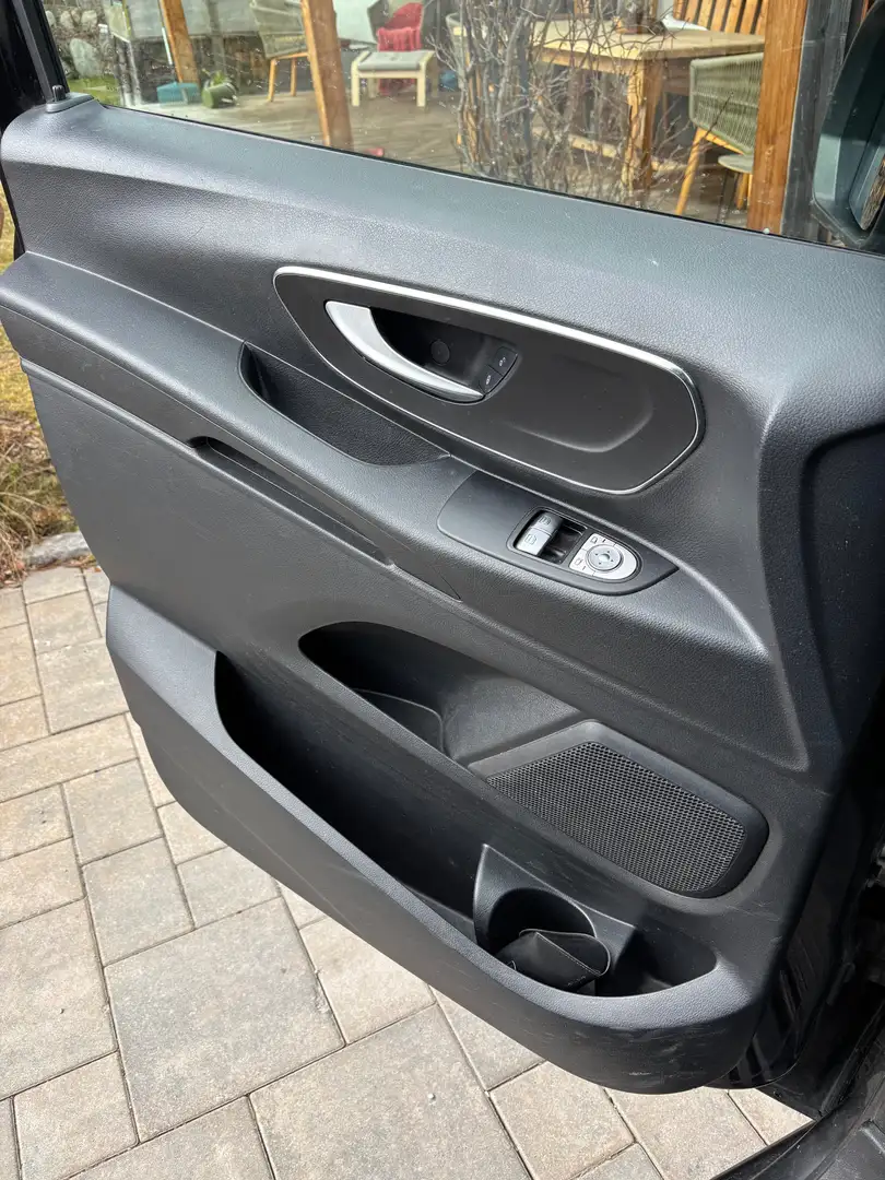 Mercedes-Benz Vito Vito Tourer 114CDI 4x4 Schwarz - 1