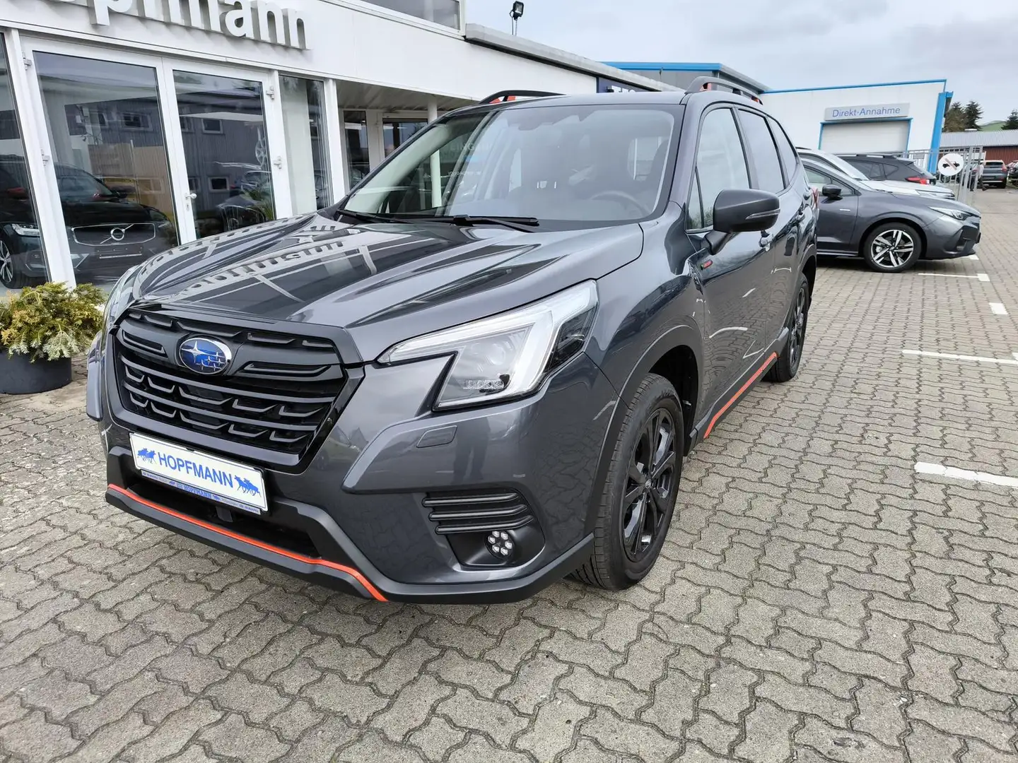 Subaru Forester 2.0ie Edition Exclusive Cross Grau - 1