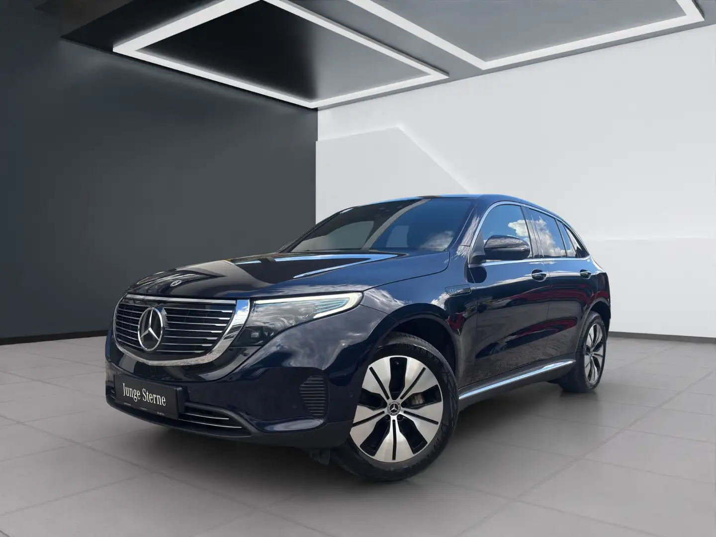 Mercedes-Benz EQC 400 4MATIC Distr KeyGo Shz Ambi FAP Blau - 2