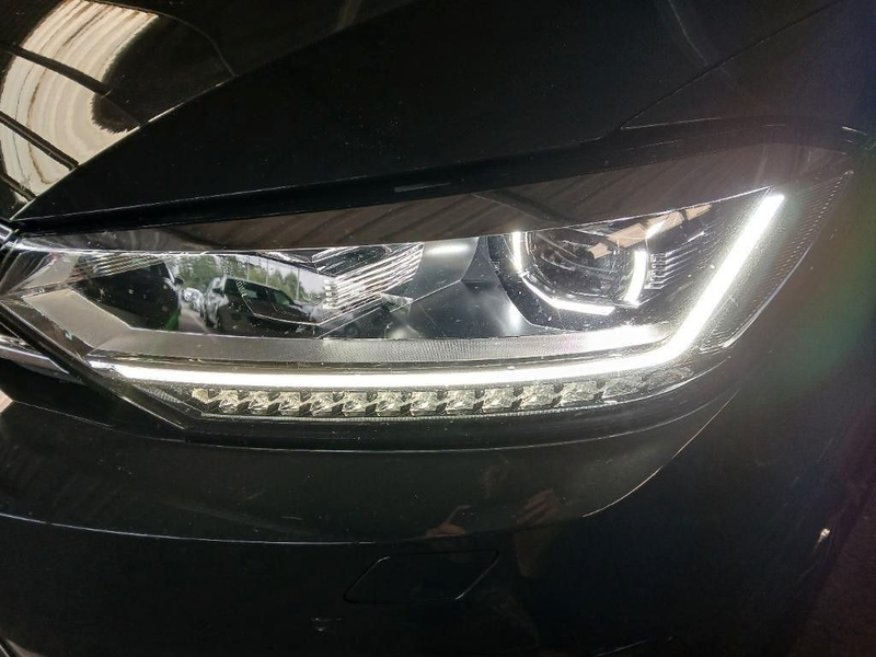 Volkswagen Touran Business AHK StHz ActiveLight ACC Alarm — photo 5