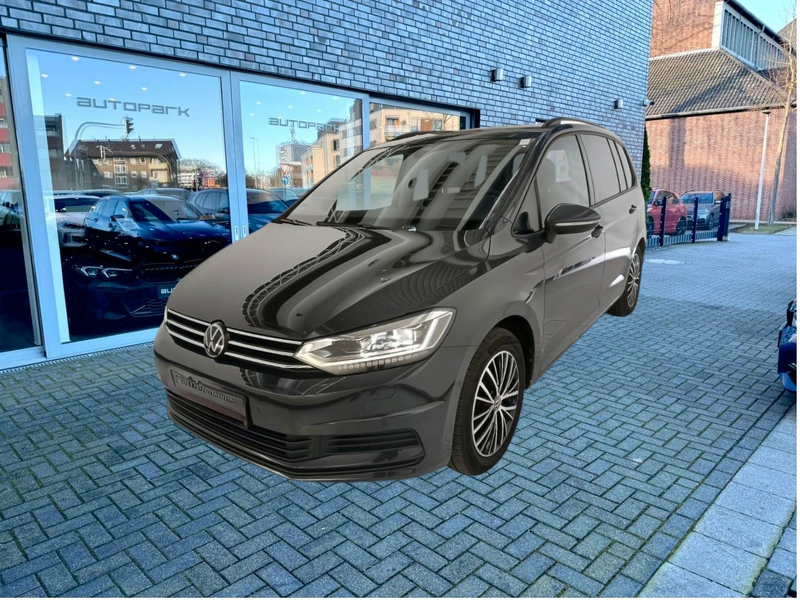 Volkswagen Touran Business AHK StHz ActiveLight ACC Alarm