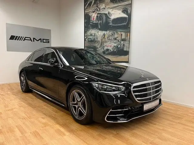 Mercedes-Benz S 580 e lang long AMG-Line 4D-HT Pano Chauffeur