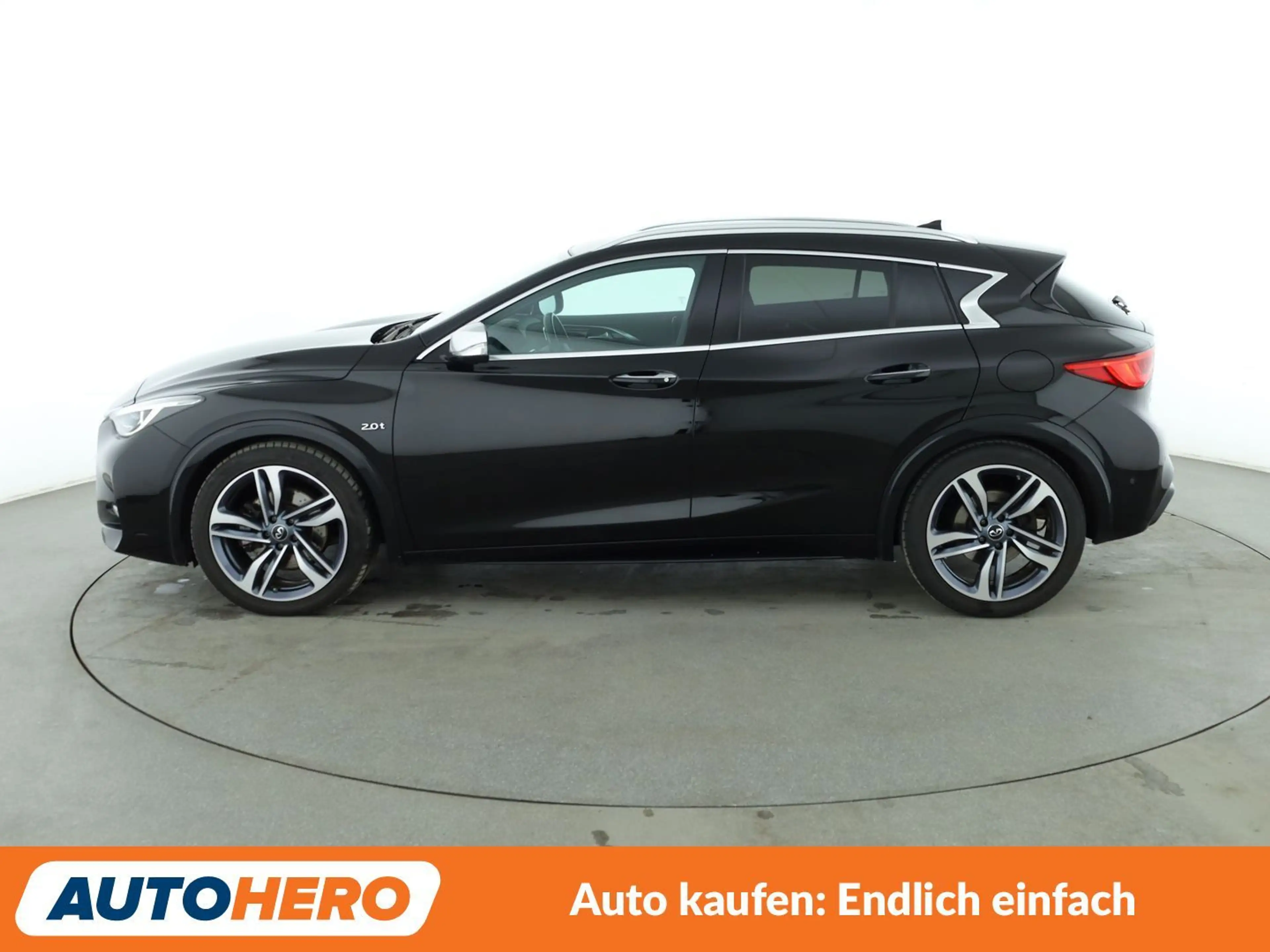 Infiniti Q30 2.0 Turbo Sport AWD Aut.*NAVI*LED*CAM*TEMPO* — photo 3