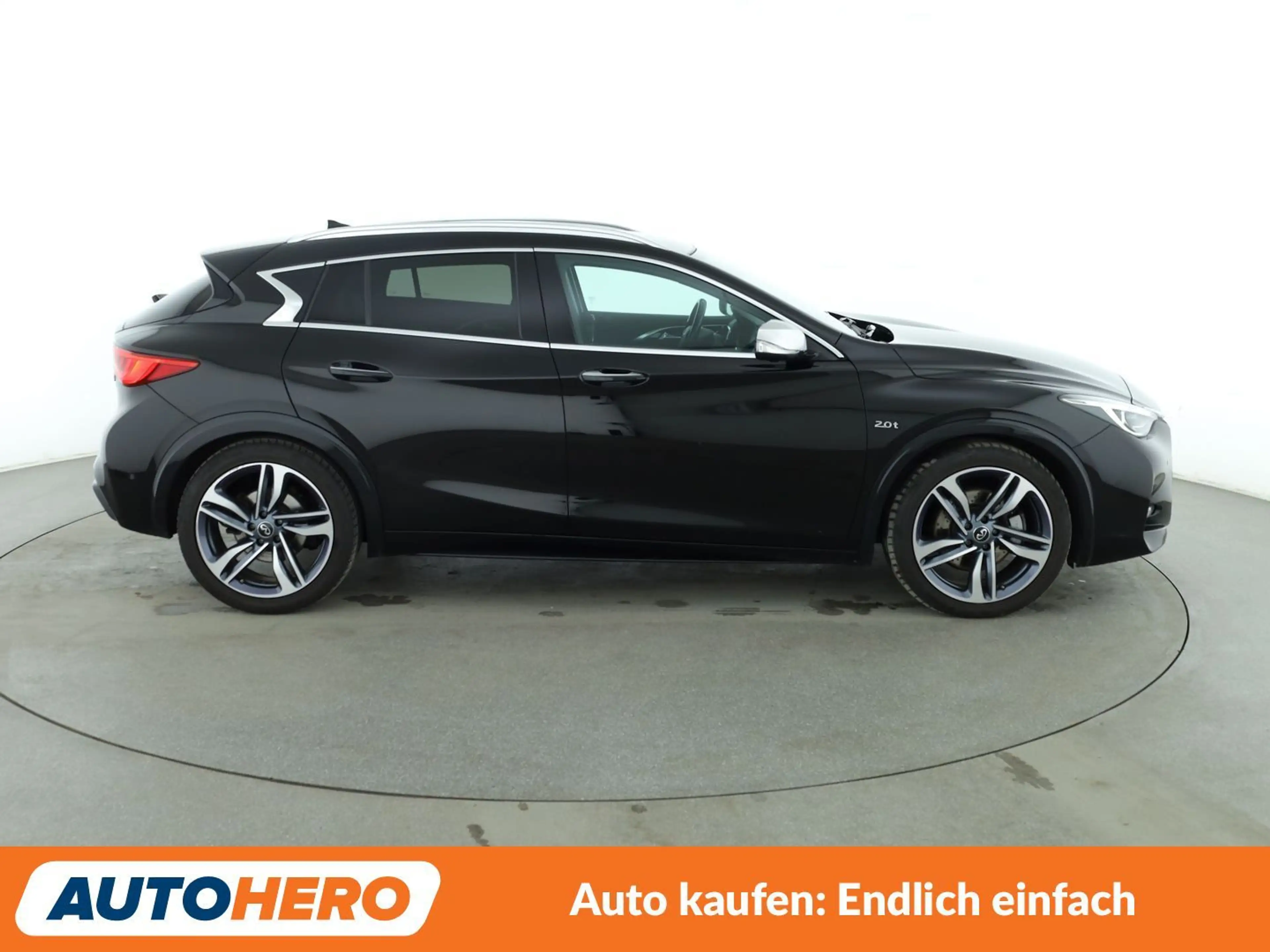 Infiniti Q30 2.0 Turbo Sport AWD Aut.*NAVI*LED*CAM*TEMPO* — photo 7