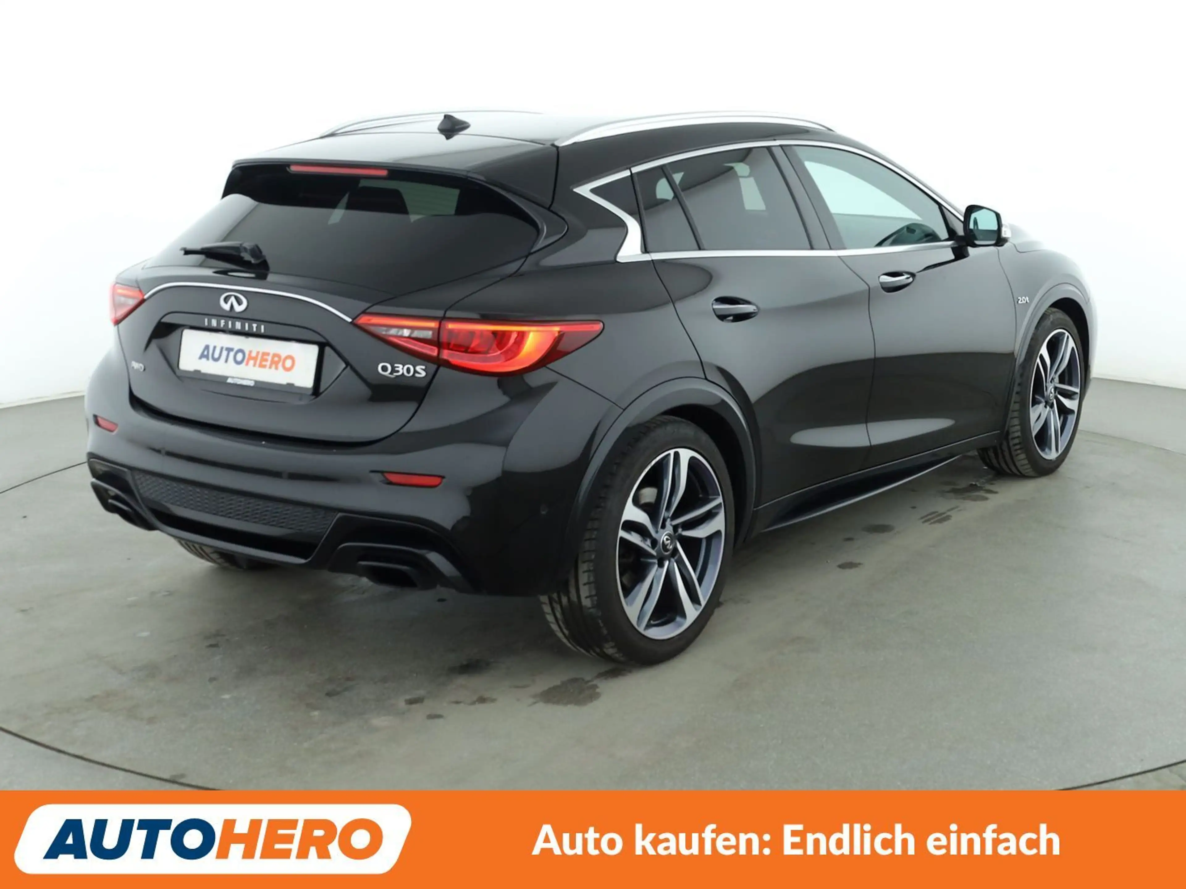 Infiniti Q30 2.0 Turbo Sport AWD Aut.*NAVI*LED*CAM*TEMPO* — photo 6