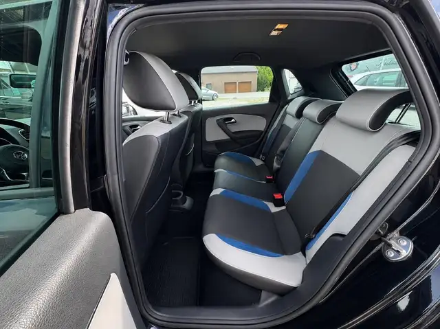 Volkswagen Polo view 10