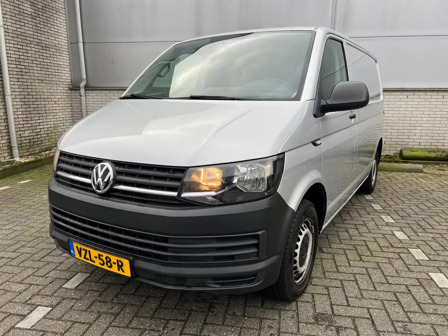 Volkswagen Transporter 2.0 TDI L1H1 Airco Stoelverw. Cruise Control PDC Gris - 1