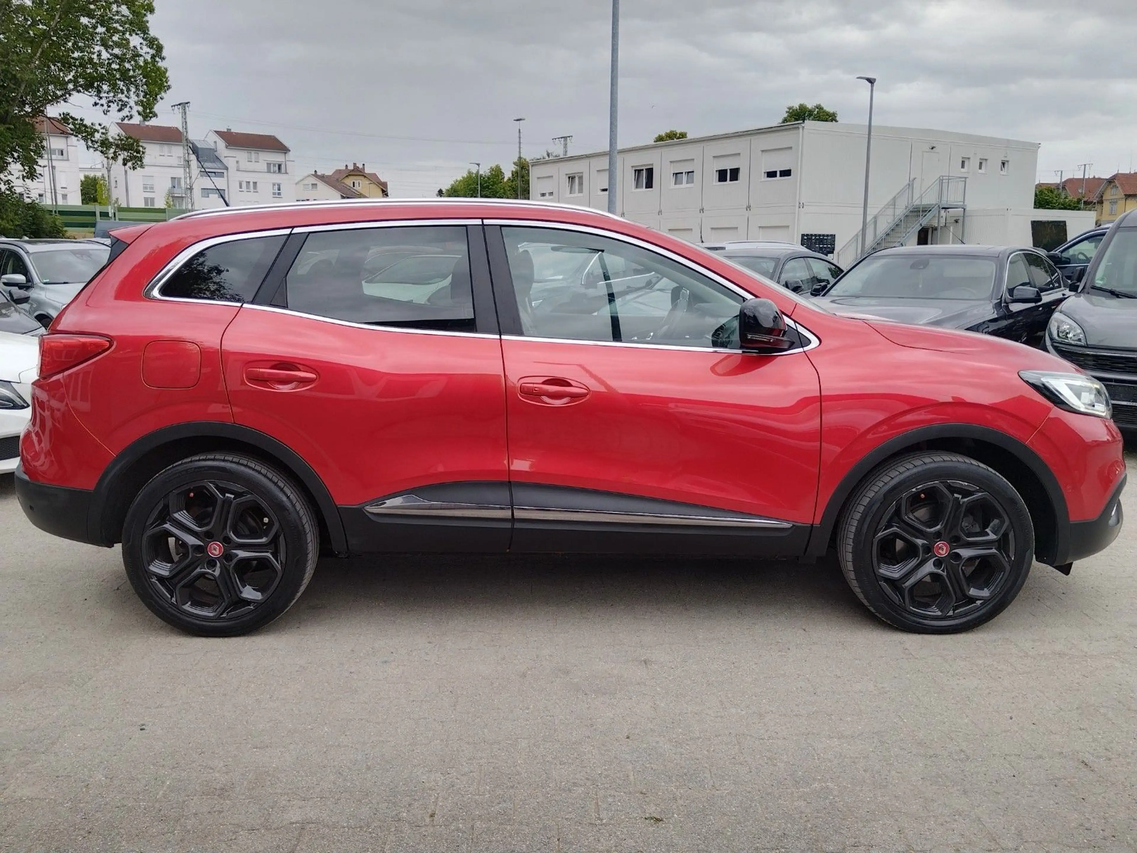 Renault Kadjar 1.6 Crossborder+TÜV/NEU+GARANTIE+NAVI+CAM — photo 4