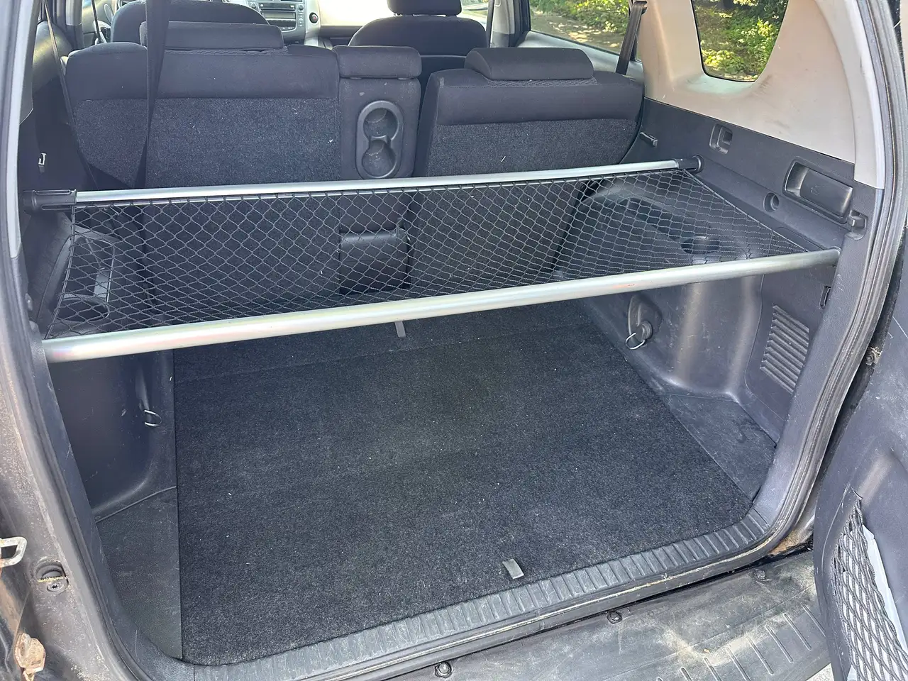 Toyota RAV 4 photo Toyota RAV 4
