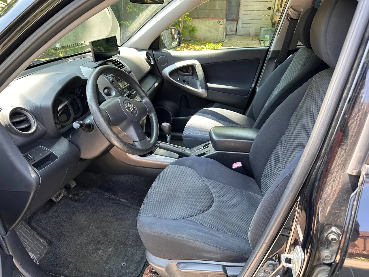 Toyota RAV 4 photo Toyota RAV 4