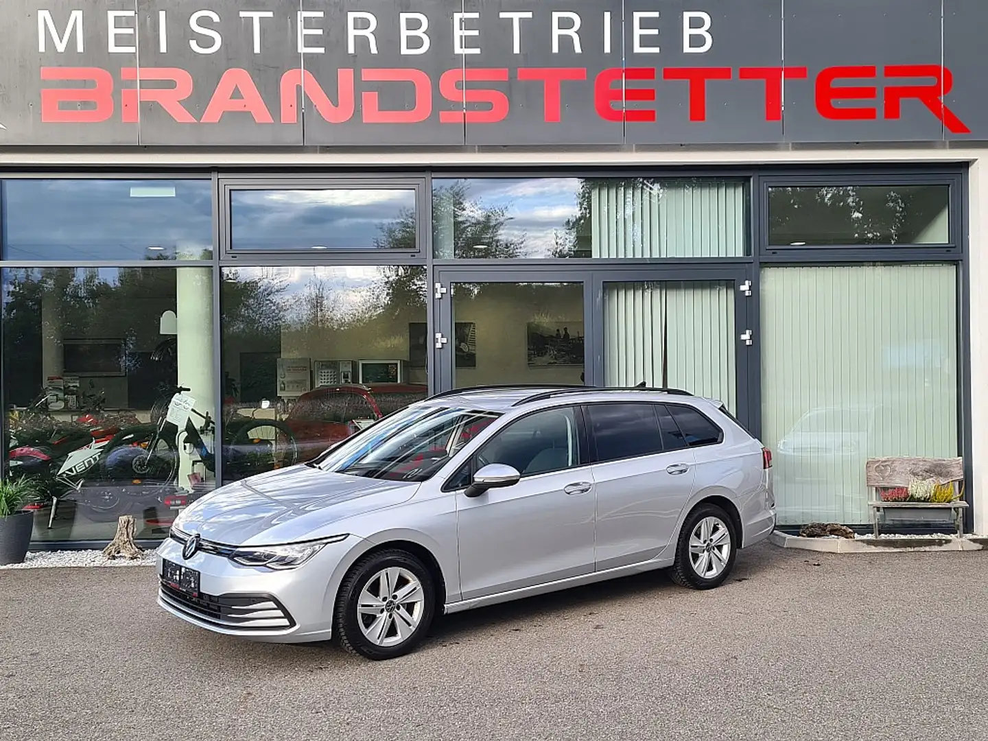 Volkswagen Golf Variant 2,0 TDI Life DSG Argento - 1