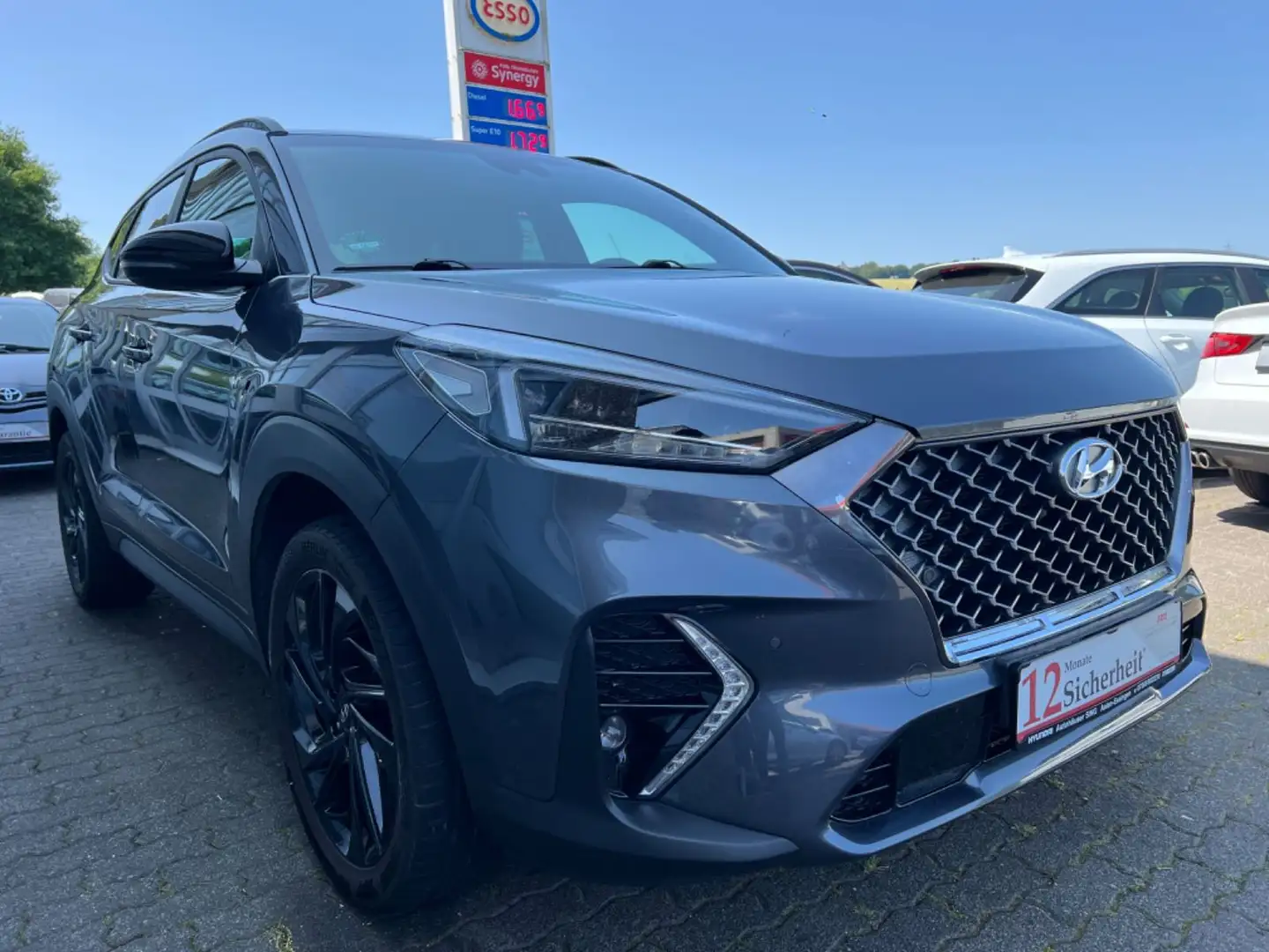 Hyundai TUCSON N Line 4WD 1.6 TGDI*NAVI*LED*ALCANTARA*LM Grau - 2