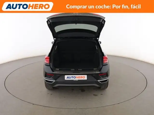 Volkswagen T-Roc view 17