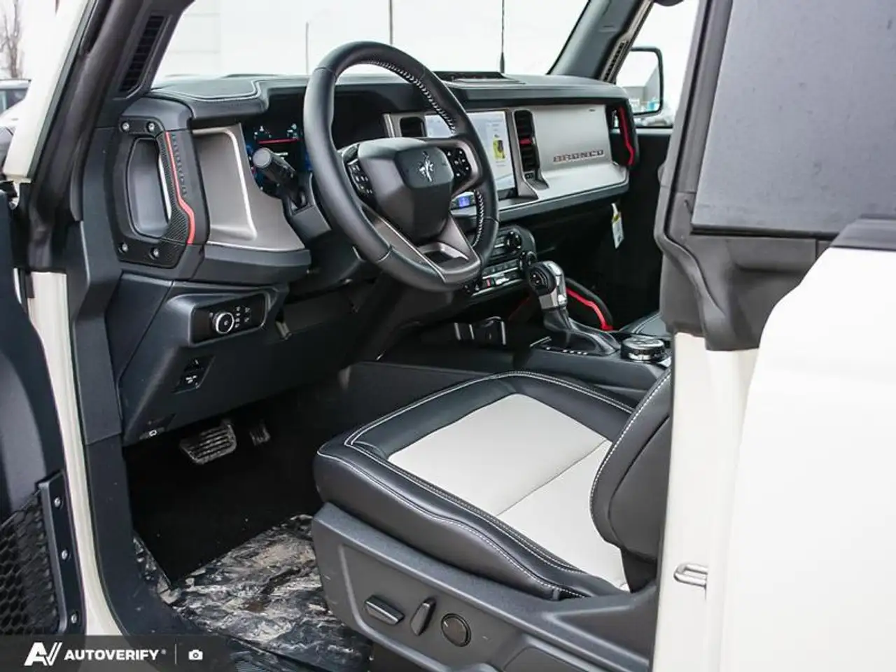 Ford Bronco fotografie Ford Bronco