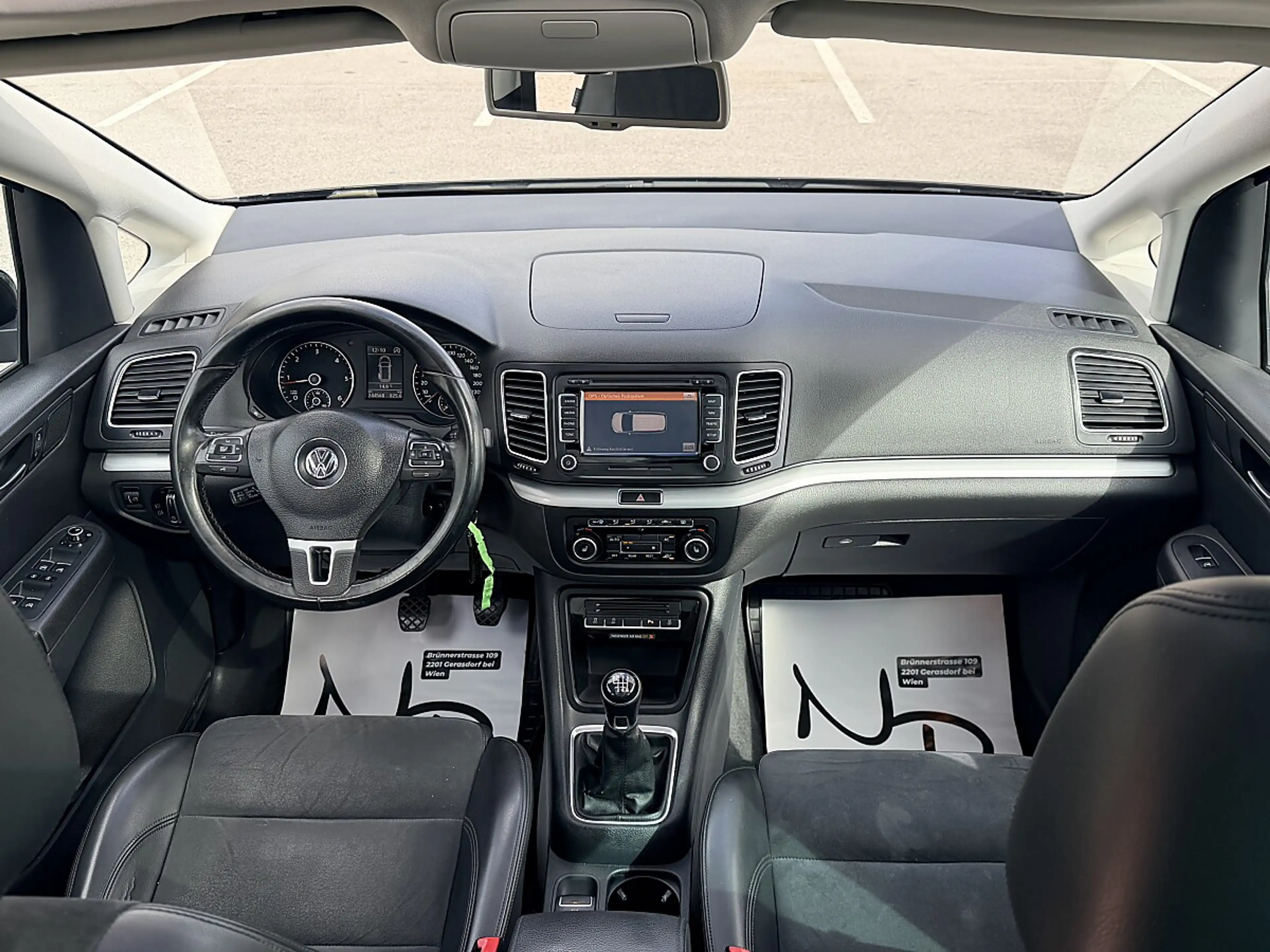 Volkswagen Sharan 2.0 TDI Highline *Sehr gepflegt* — photo 11