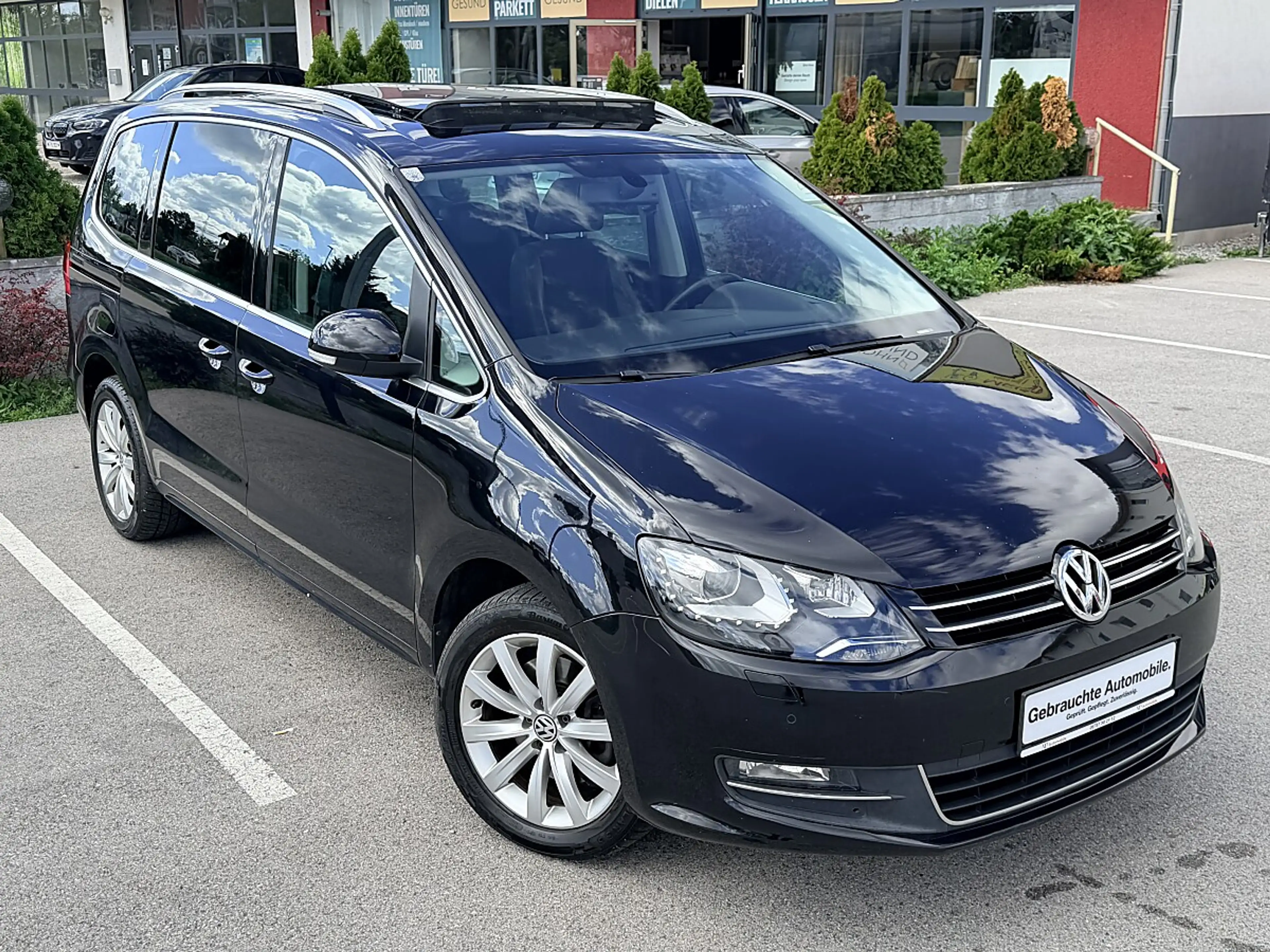 Volkswagen Sharan 2.0 TDI Highline *Sehr gepflegt* — photo 2