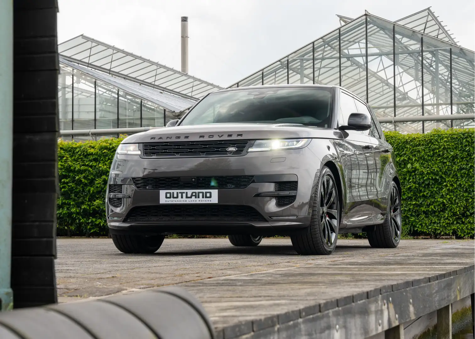 Land Rover Range Rover Sport P460e Dynamic HSE | VERKOCHT | SV Bespoke leder | Grijs - 2