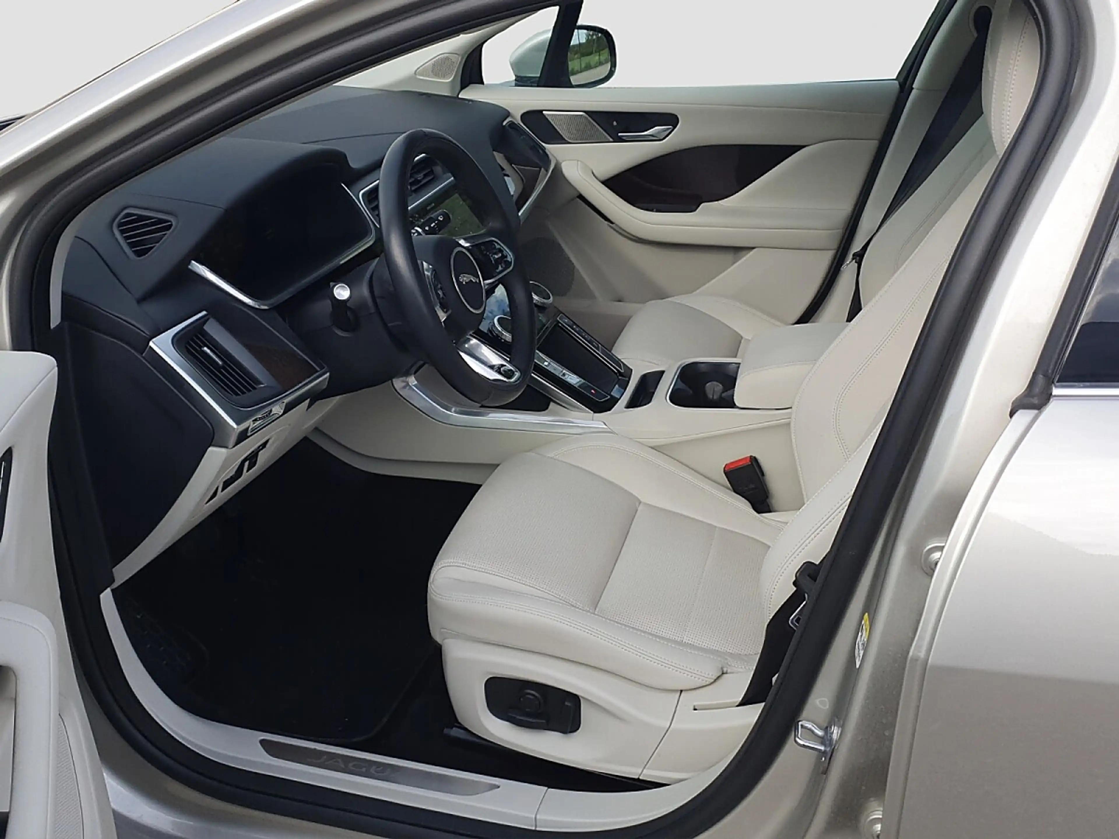Jaguar I-Pace I-PACE EV320 Austria Edition PRIVATVERKAUF — photo 7