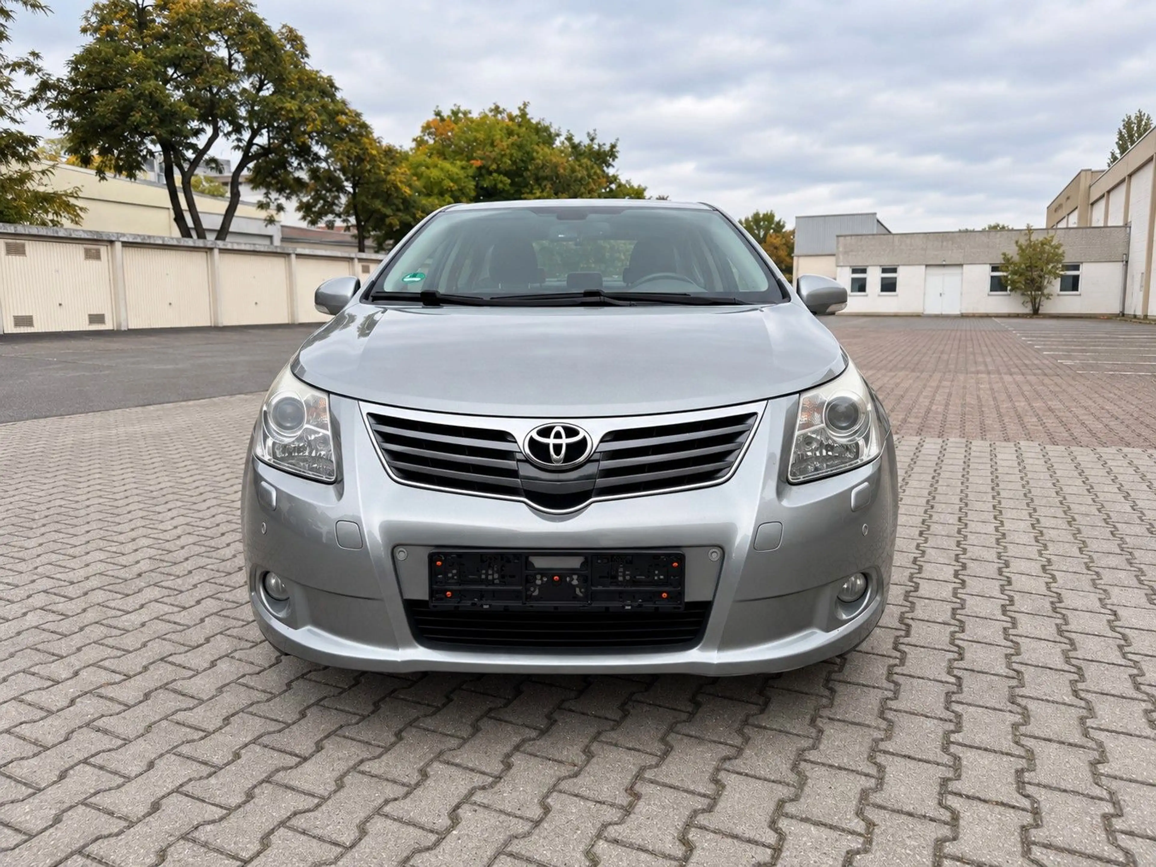 Toyota Avensis TEC-Edition Atomatik — photo 8