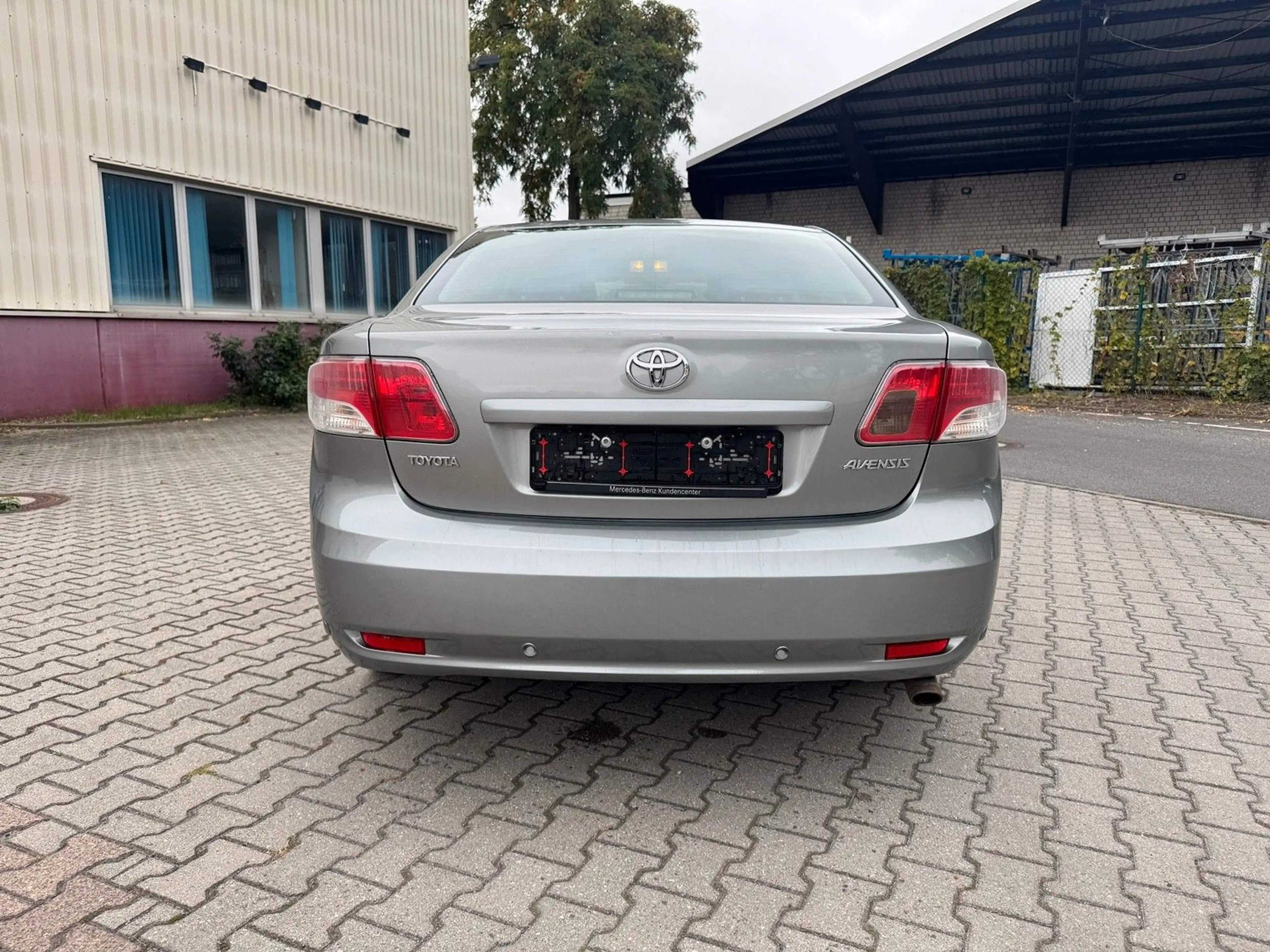 Toyota Avensis TEC-Edition Atomatik — photo 4