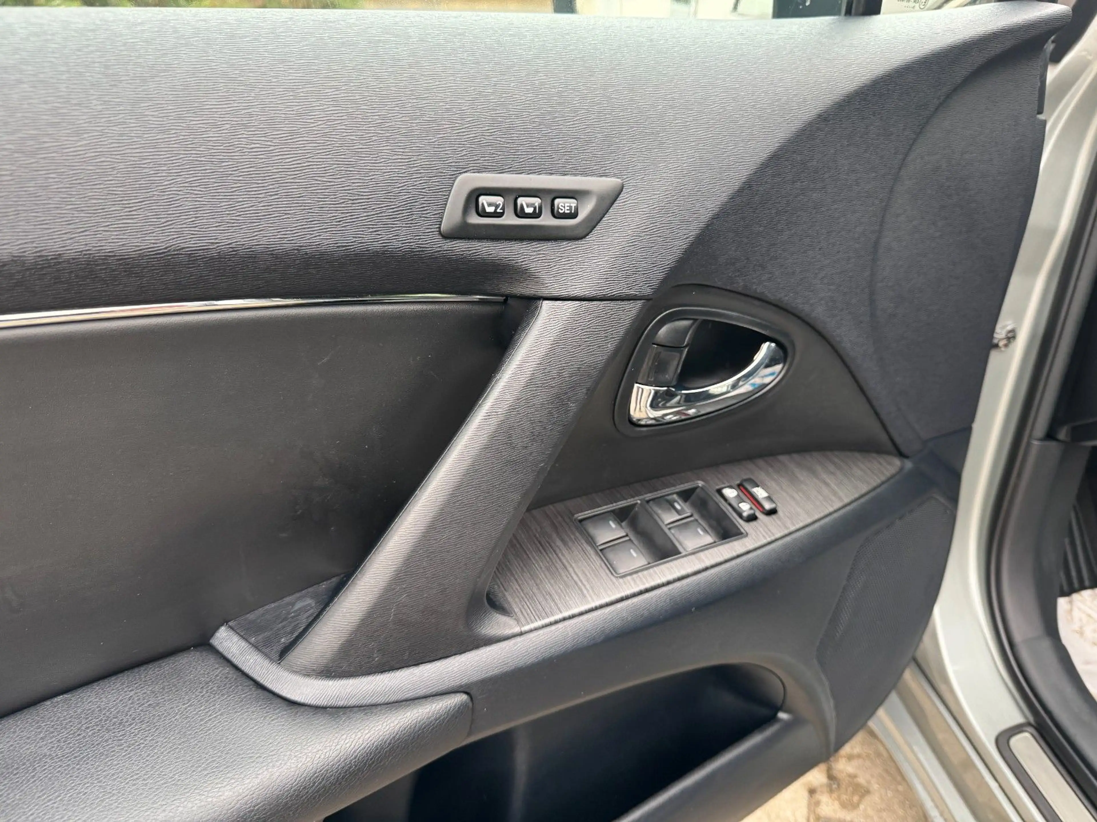 Toyota Avensis TEC-Edition Atomatik — photo 13