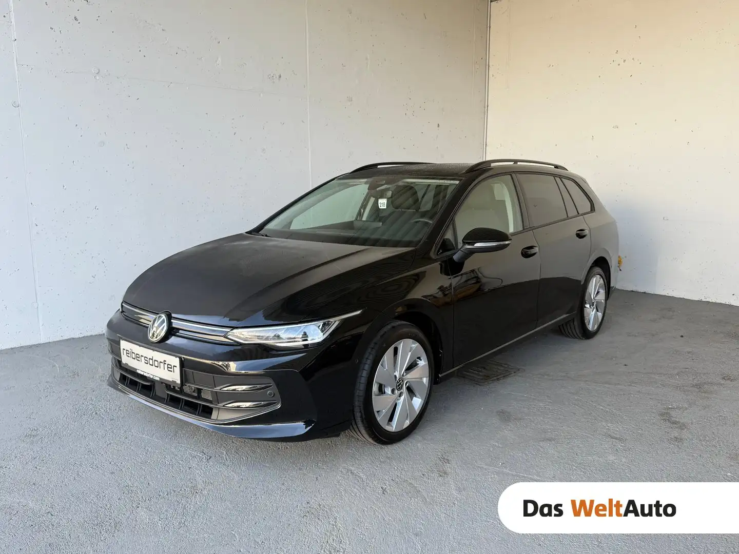 Volkswagen Golf Variant Business mHeV DSG Schwarz - 1
